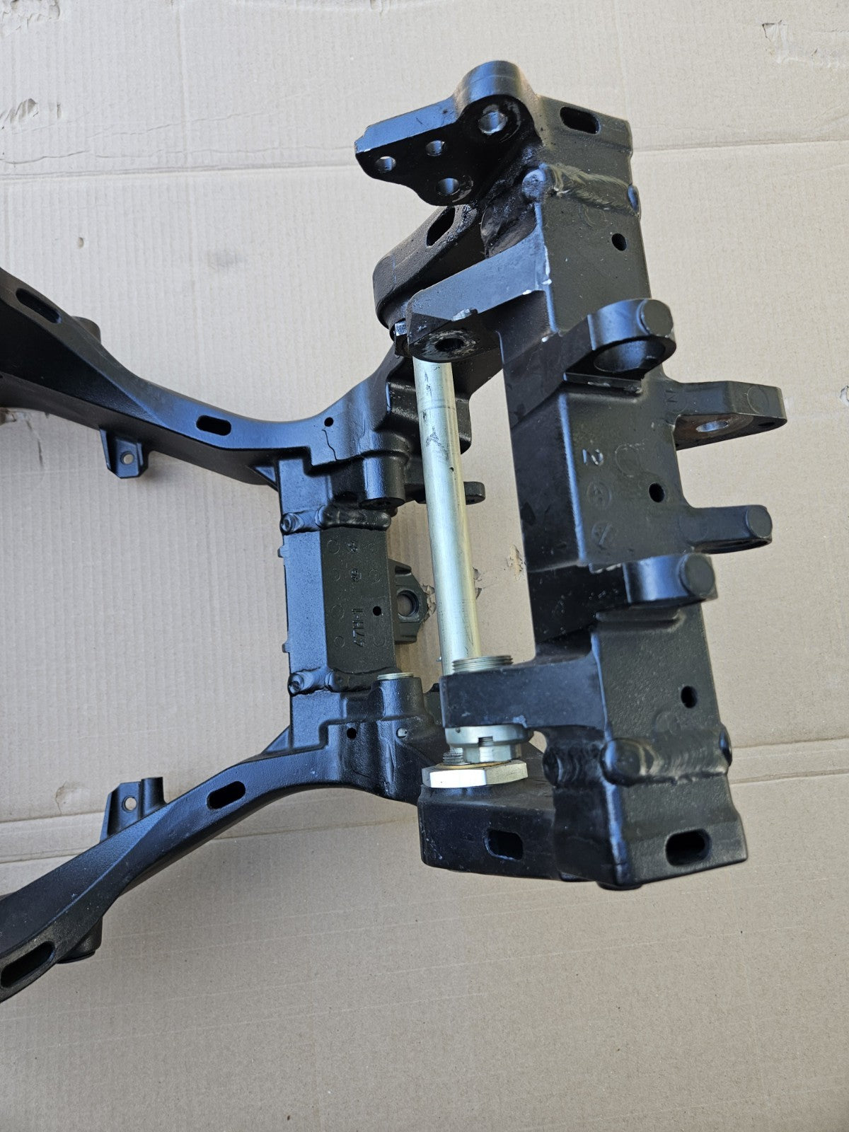 09-16 Suzuki GSXR 1000 Main Frame Chassis BOS
