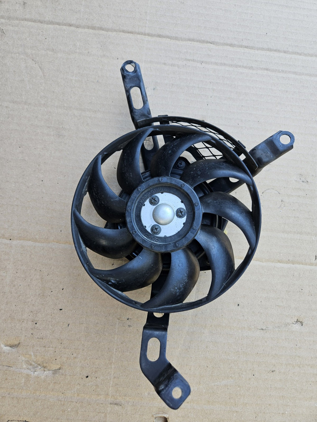 2005 Suzuki Gsxr1000 Engine Radiator Cooling Fan