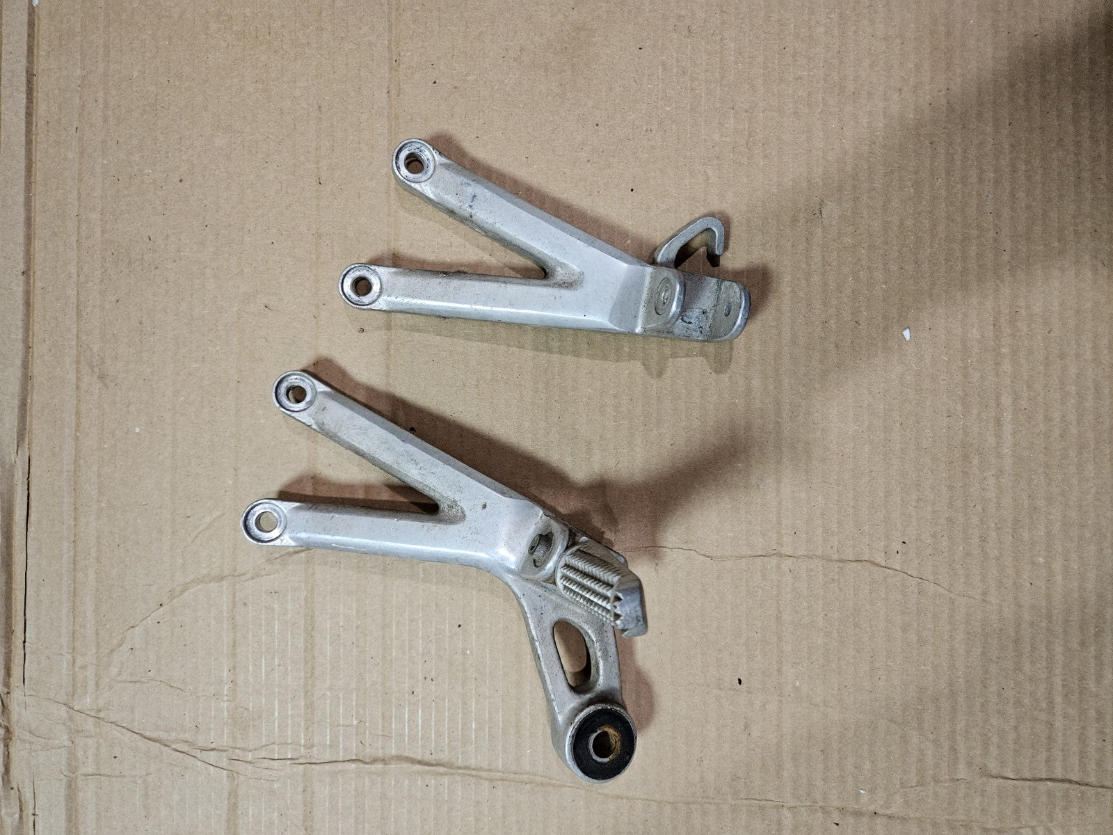 2002 Yamaha YZFR6 R6 600 Passenger Rearset Rear Foot Peg 2001 1999 2000