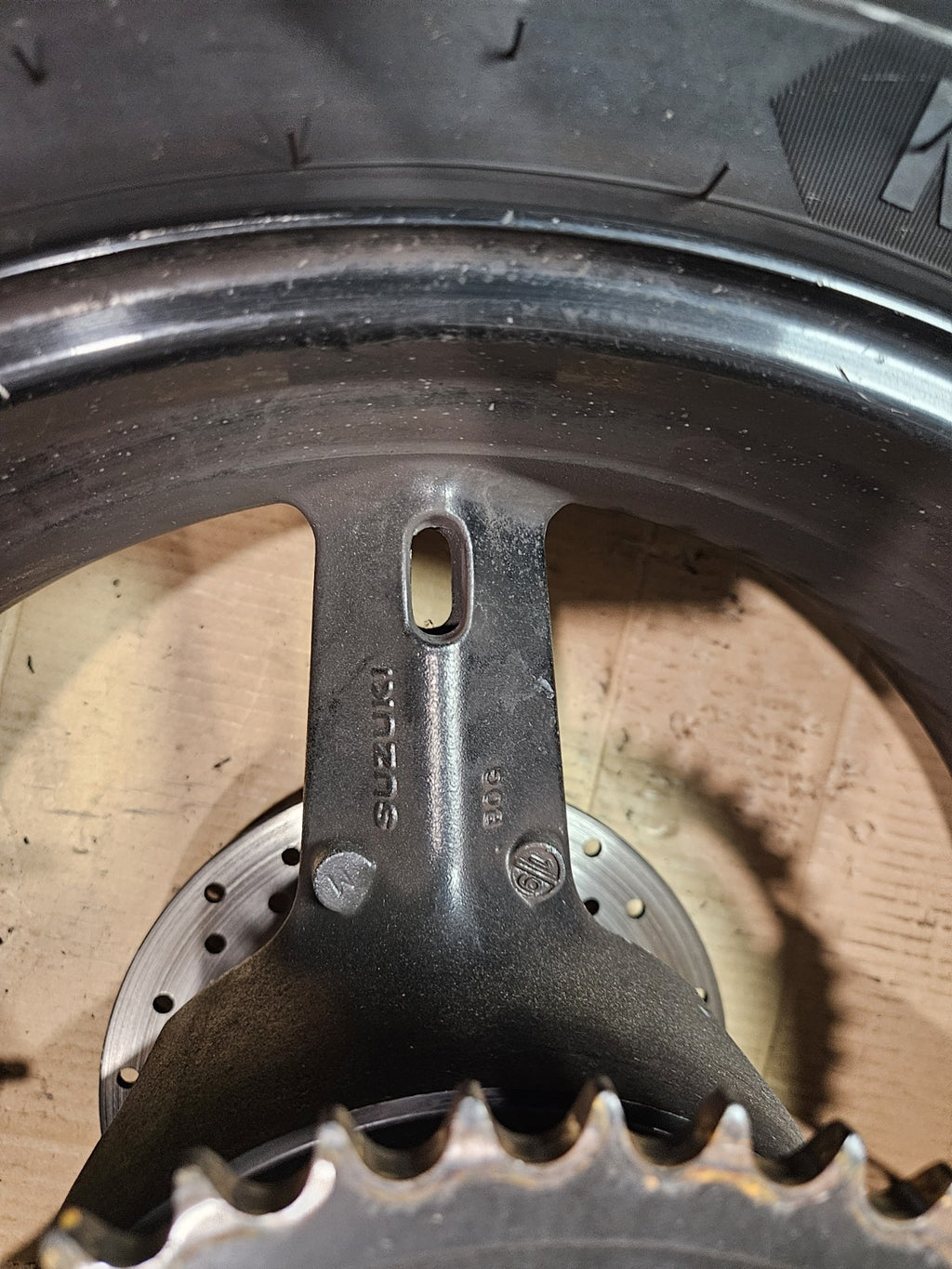 2003 SUZUKI GSXR 600 / 750 / SV REAR WHEEL, STRAIGHT REAR WHEEL, OEM