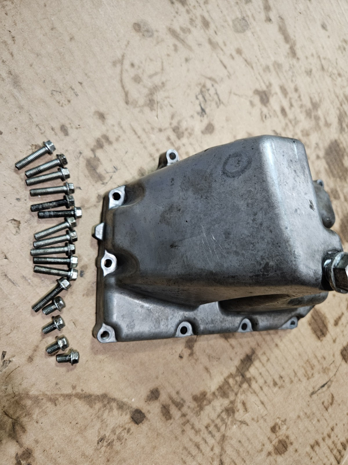 2015 12-16 Suzuki GSXR 1000 GSXR1000 Oil Pan Sump Engine Belly Cover Lower Motor