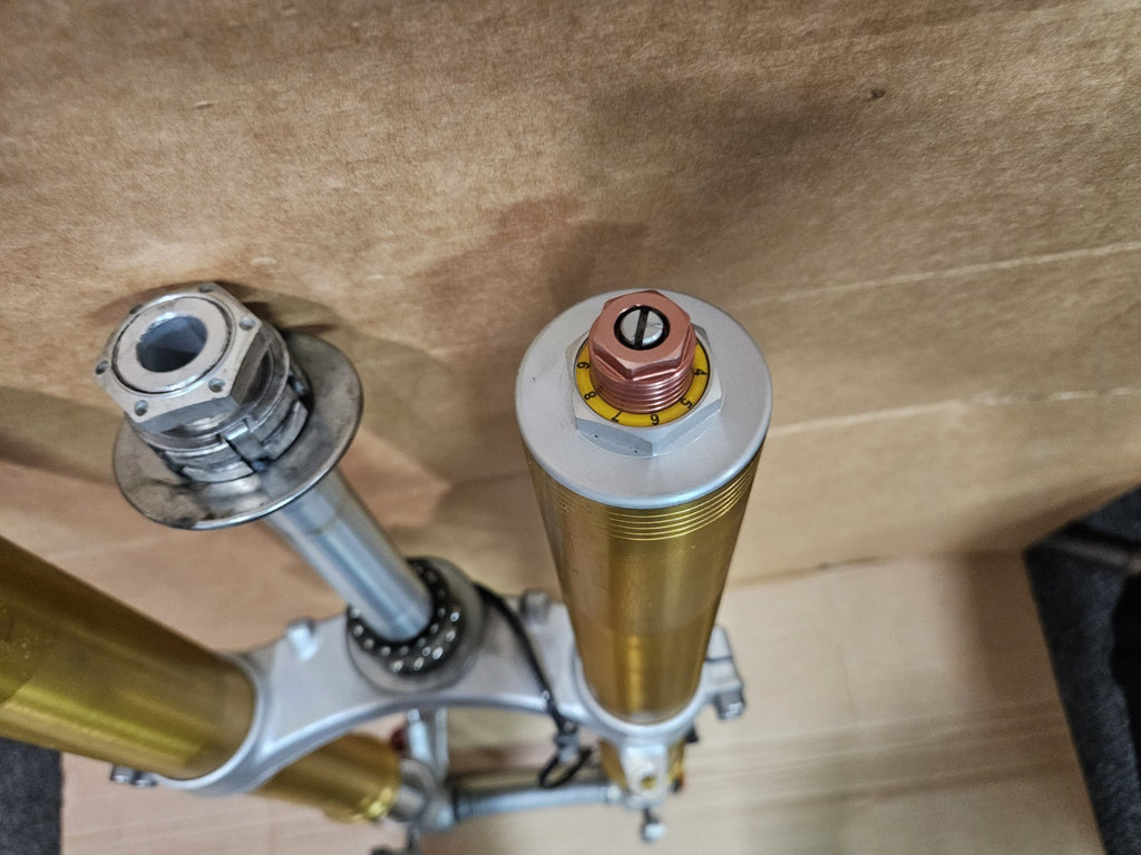 2013 10-14 BMW S1000RR Front Fork Suspension Damper Lower Triple Tree Assembly