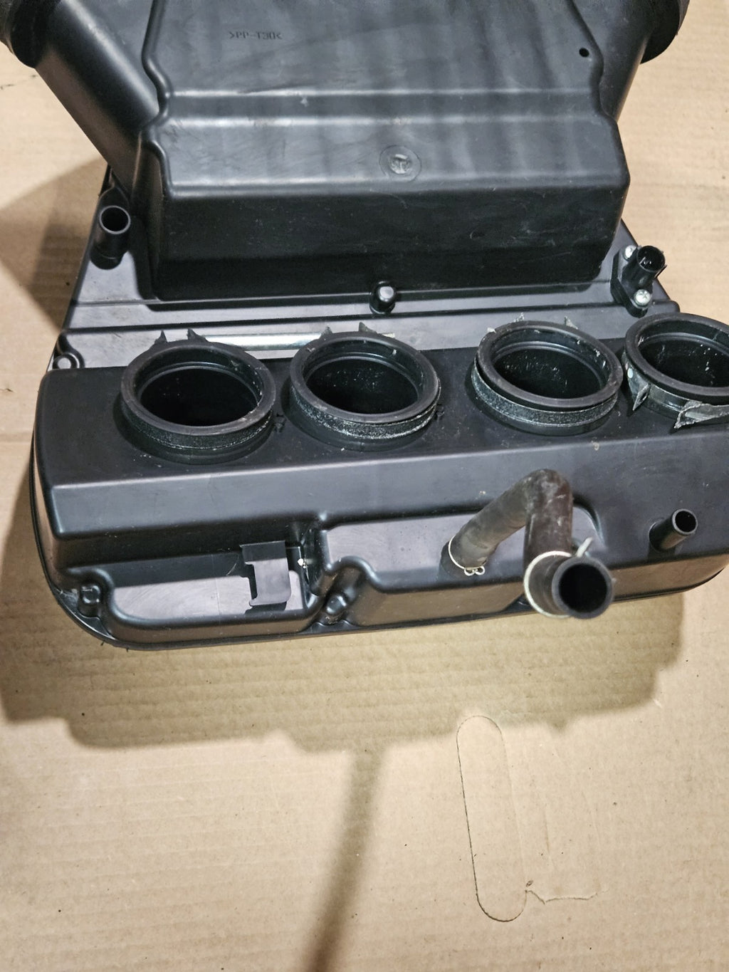 2008-2021 Suzuki Hayabusa GSX1300R Motorcycle Air Intake Box Airbox OEM Assembly