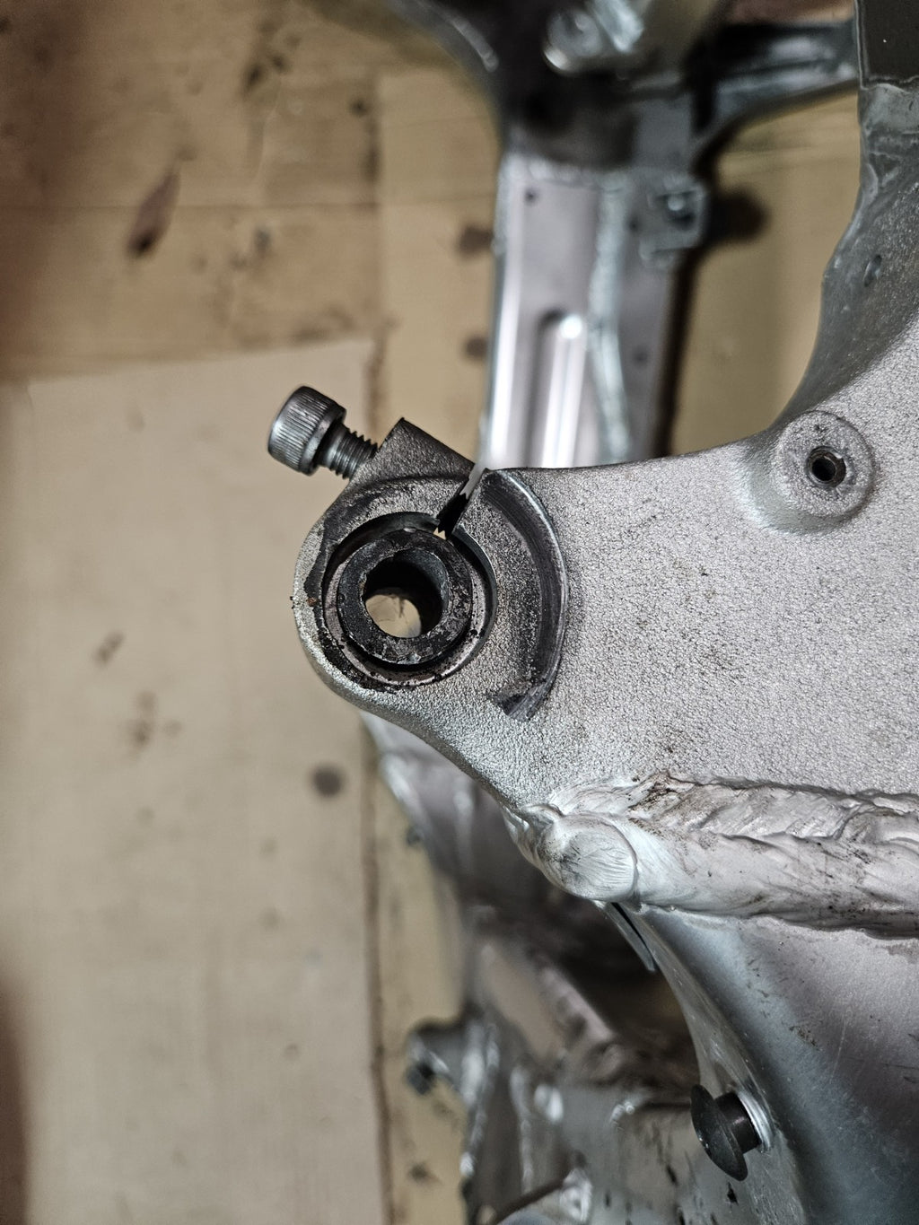 2003 SUZUKI GSXR 750 FRAME CHASSIS With Papers CLEAN