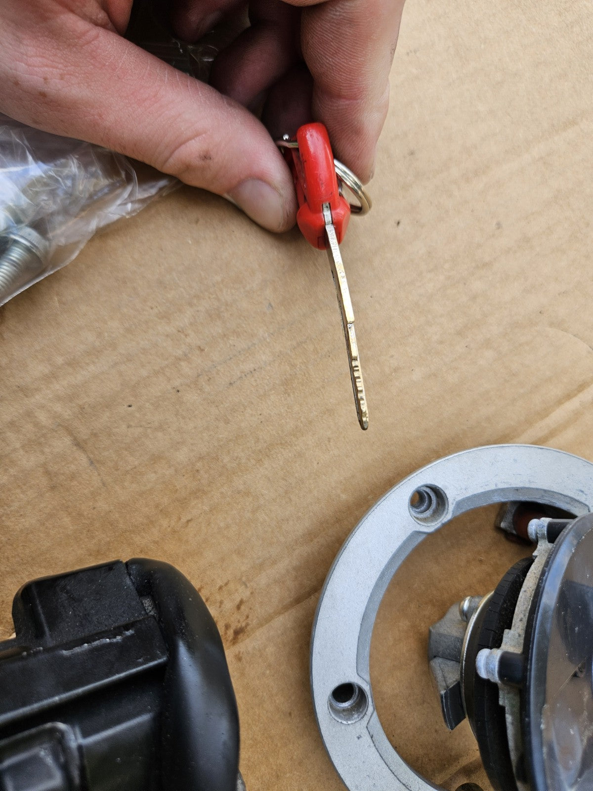 07-15 2015 SUZUKI GSXR 1000 OEM IGNITION LOCK KEY SET W/ GAS CAP AND LOCK