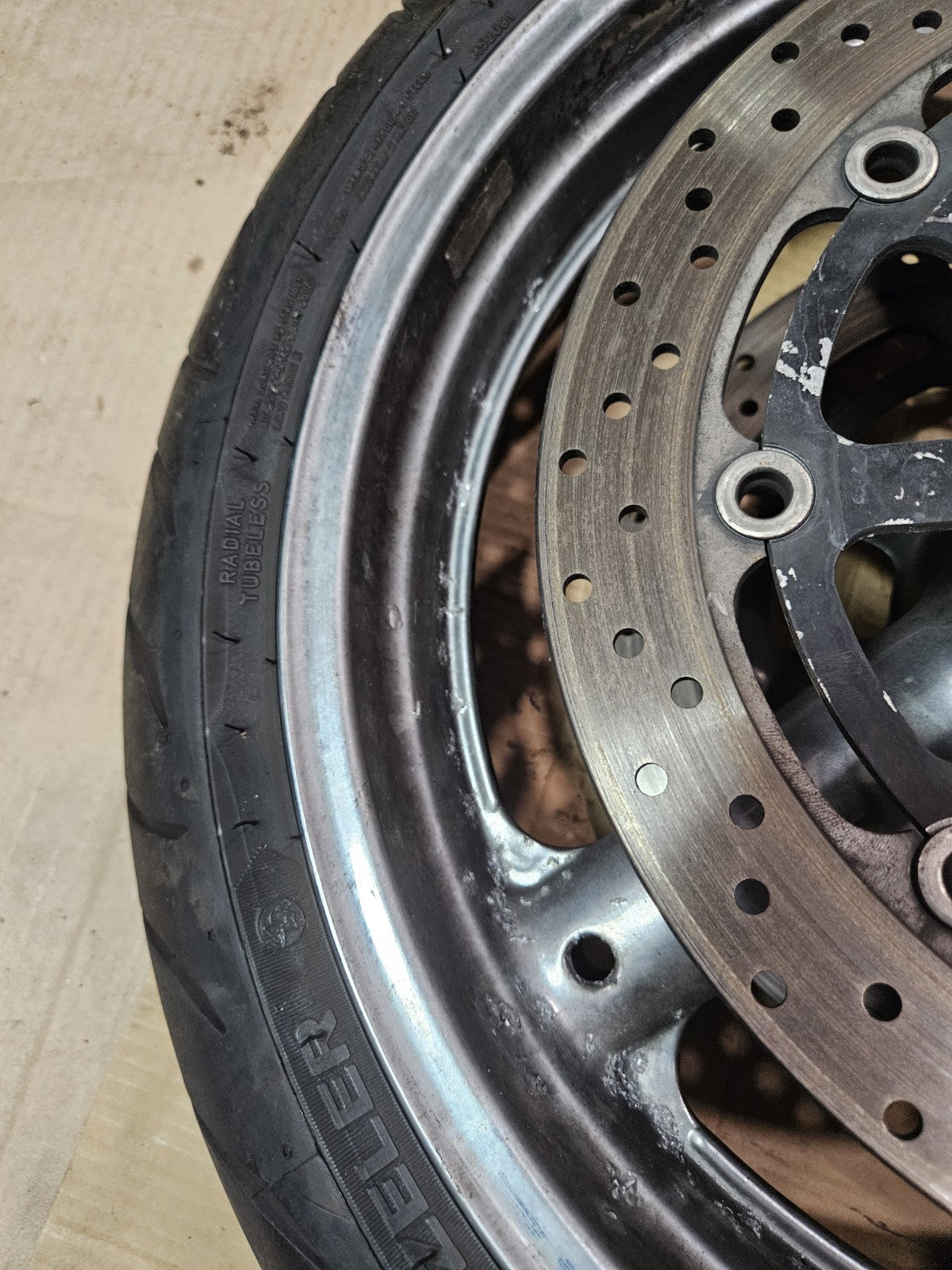 00-03 SUZUKI GSXR750 GSX-R750 FRONT WHEEL RIM 2003