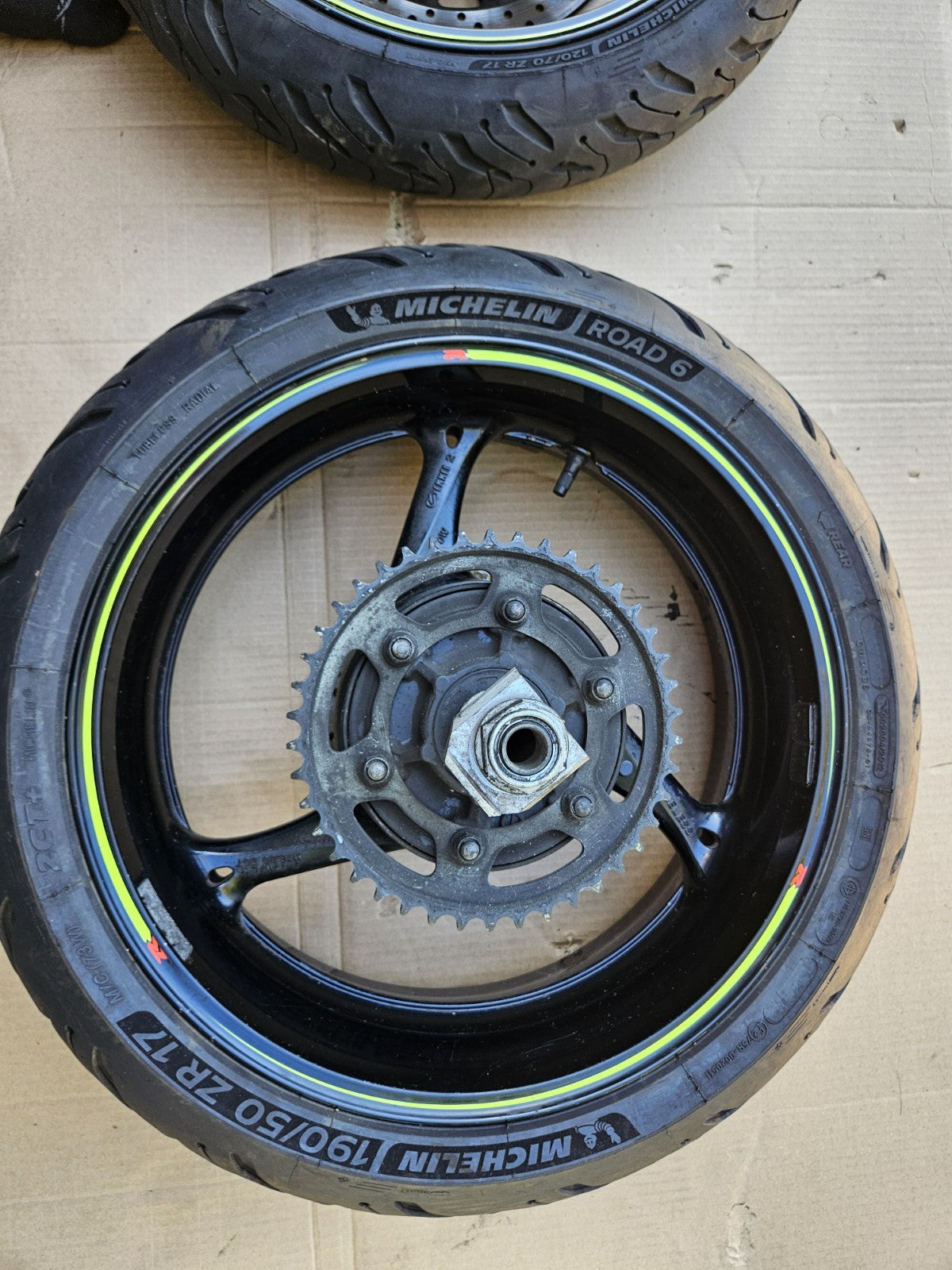 09-16 2015 Suzuki GSXR 1000 FRONT REAR WHEELS RIMS ROTORS HUB SPROCKET BLACK OEM