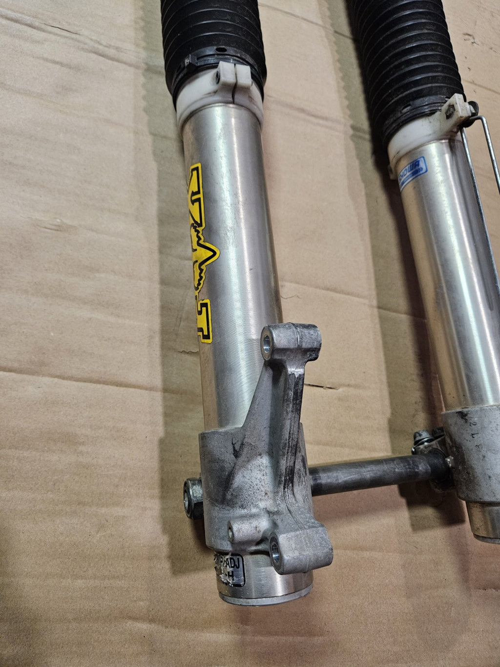Suzuki DRZ 400 - Stock Showa Front Forks Suspension Set - 2004 DR-Z 400S OEM