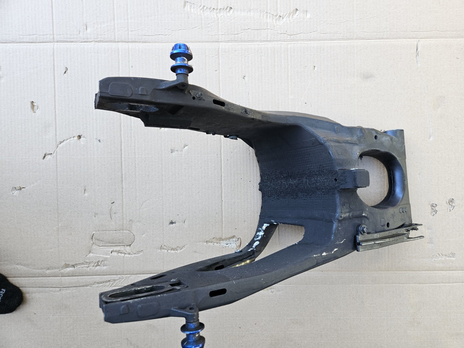 09-16 2015 SUZUKI GSXR1000 OEM REAR SWINGARM BACK SUSPENSION SWING ARM