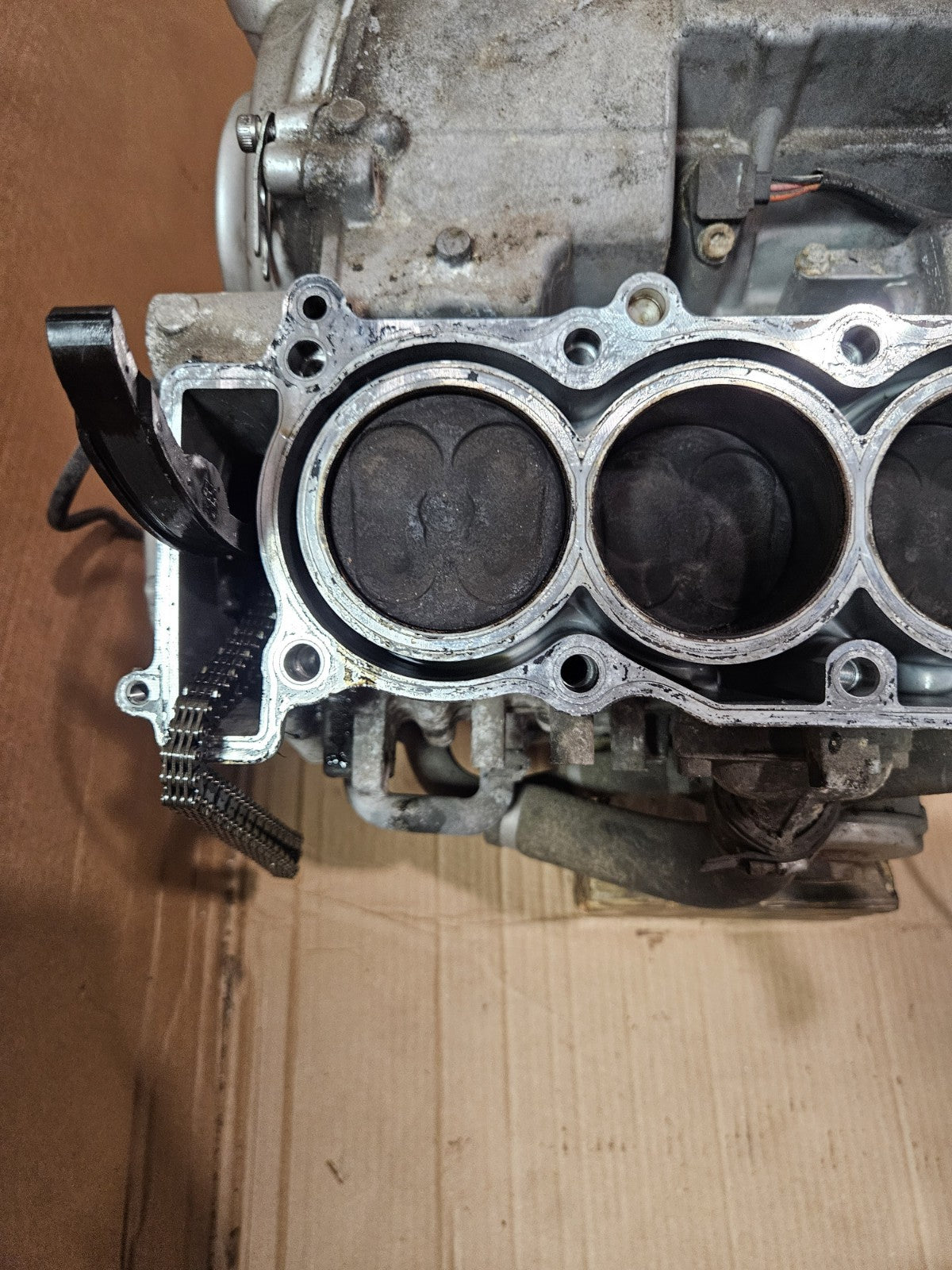 99 00 01 02 YAMAHA YZFR6 YZF-R6 MOTOR ENGINE Bottom End Piston Cylinder Case