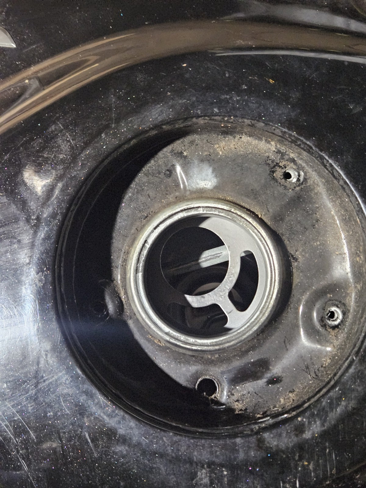 08-16 CB1000R SMALL DENT GAS TANK FUEL CELL PETROL RESERVOIR BLACK OEM