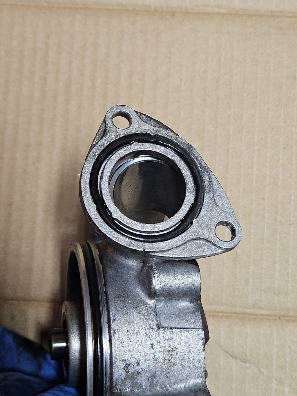 2010-2014 BMW S1000RR S1000 Engine Coolant Cooling OEM Water Pump Housing Cover