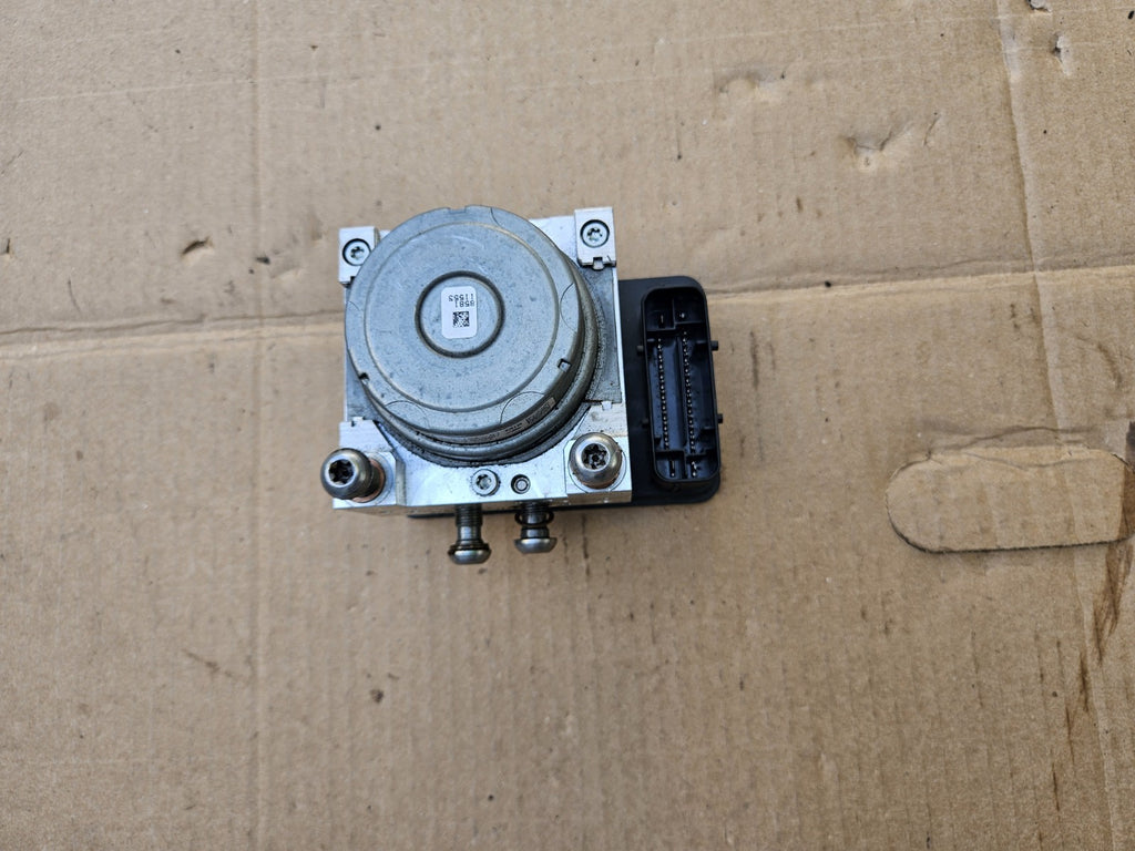 2015 - 2019 BMW S1000RR ABS PUMP BRAKE ANTI LOCK MODULE CONTROL UNIT