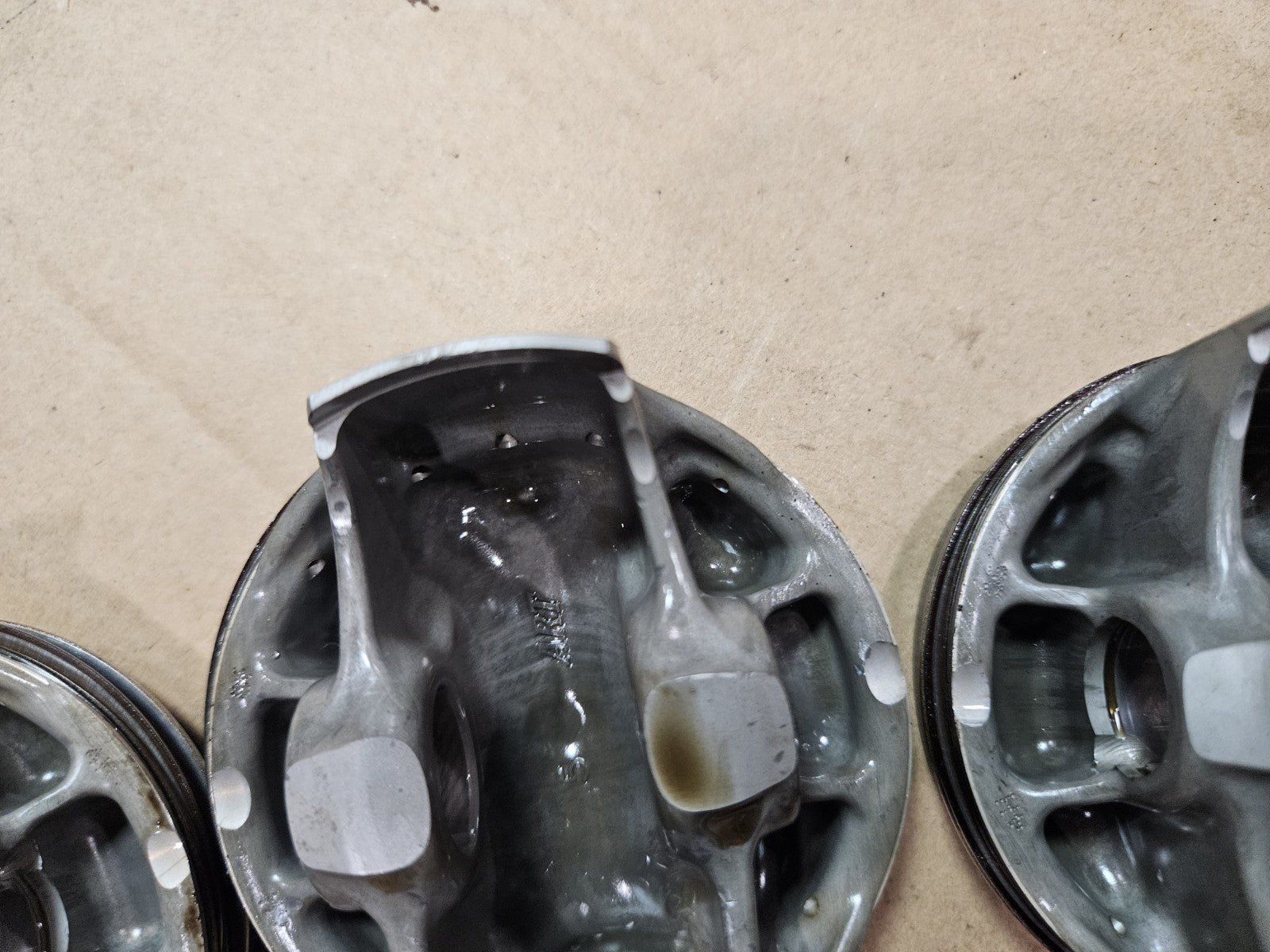 09-16 Suzuki GSXR 1000 Engine Motor Pistons