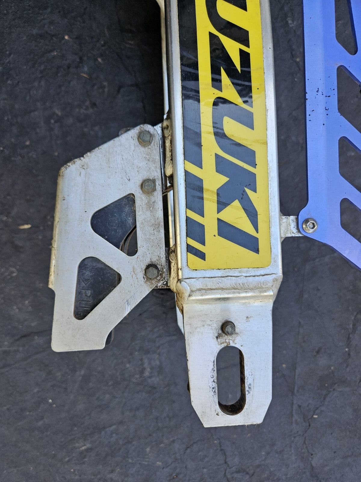 00-22 2015 Suzuki DRZ400 DRZ 400S OEM Rear Swingarm Swing Arm Suspension