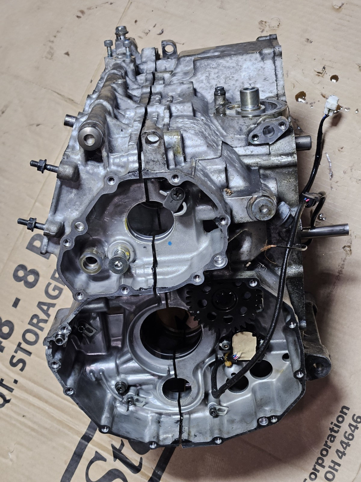 2009 08-12 Suzuki Hayabusa Busa GSXR1300 Crankcase Crank Case Engine Motor Block