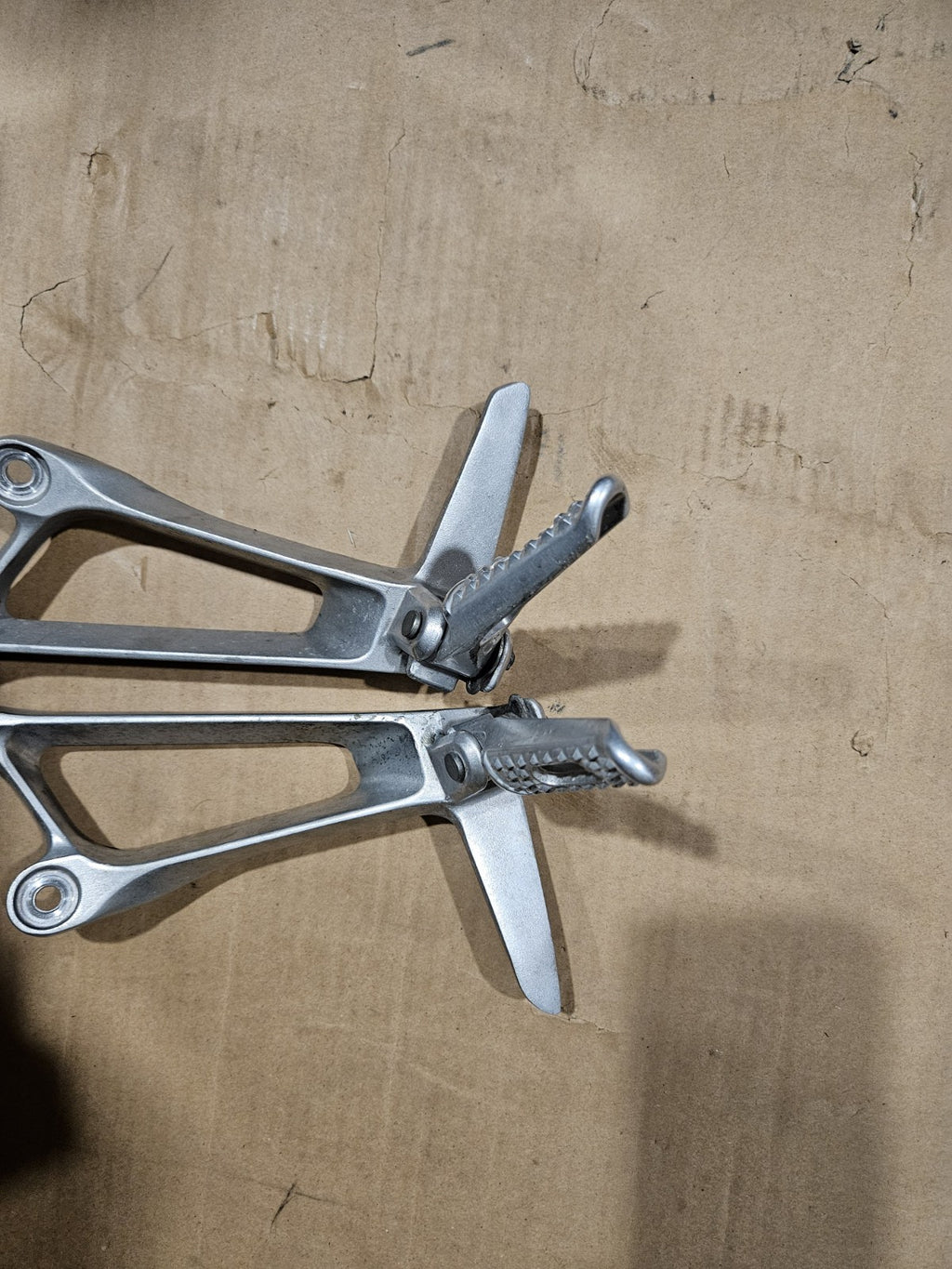 Honda CB1000R  2008–2017 OEM Rear Passenger Foot Pegs Set Left Right GENUINE