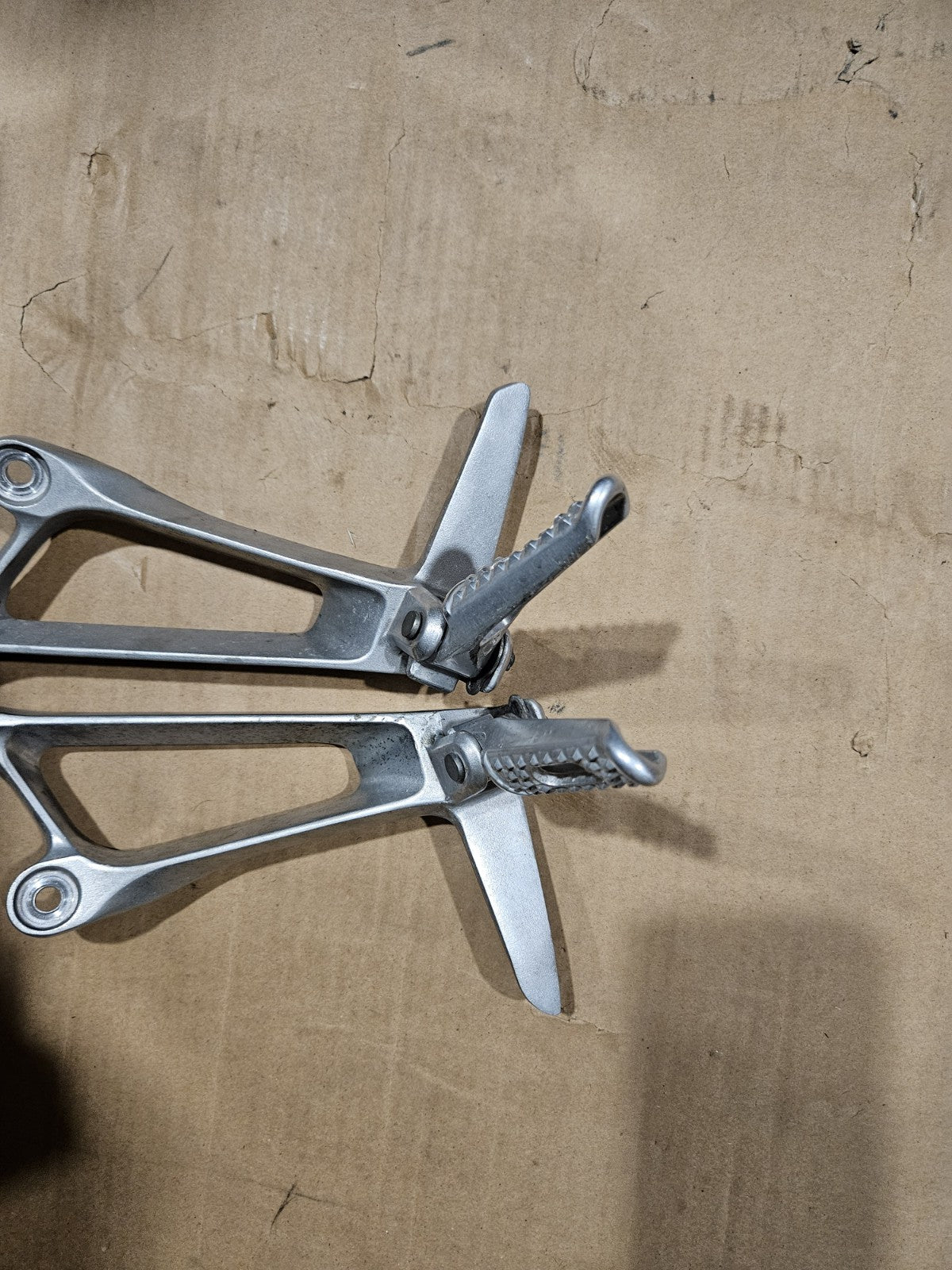 Honda CB1000R  2008–2017 OEM Rear Passenger Foot Pegs Set Left Right GENUINE