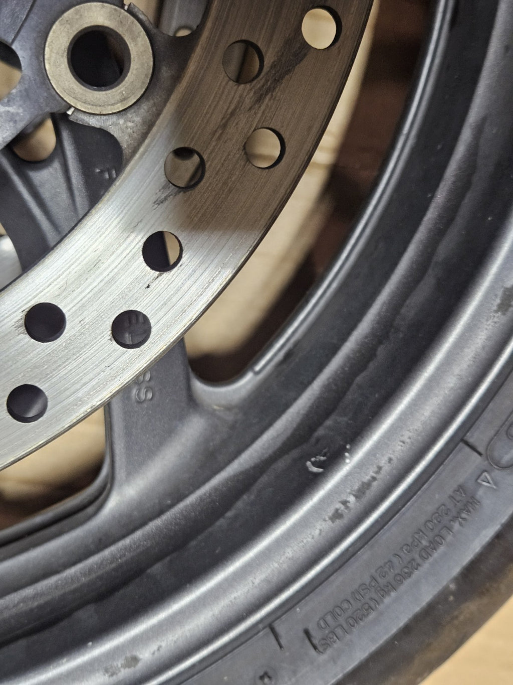 2011 OEM FRONT WHEEL RIM HONDA CB 1000R CB1000 CB1000R 08-14