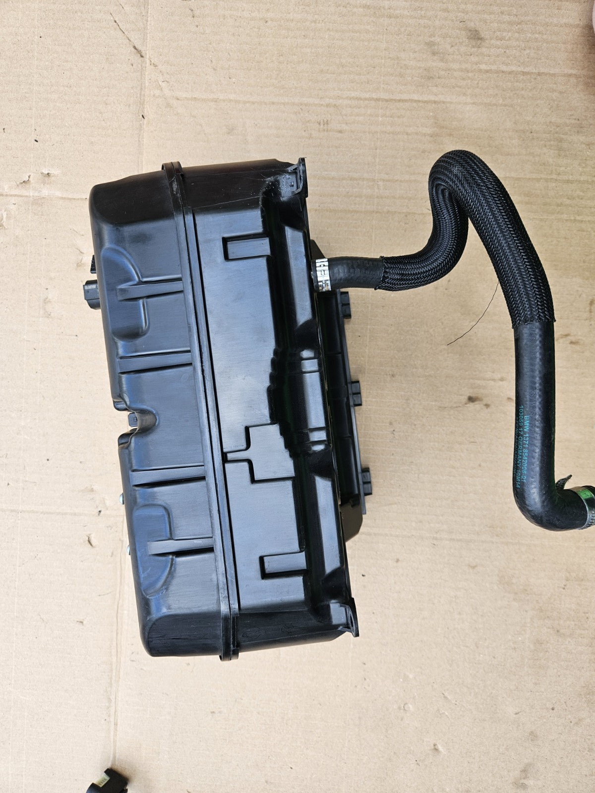 15-18 BMW S1000RR Intake Air Box Filter Cleaner 8528973 OEM Air Box