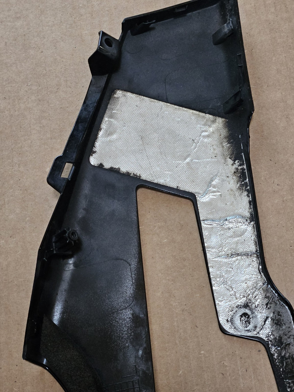 17-24 Suzuki GSXR1000 GSXR1000R Genuine OEM Left LH Lower Belly Fairing Panel