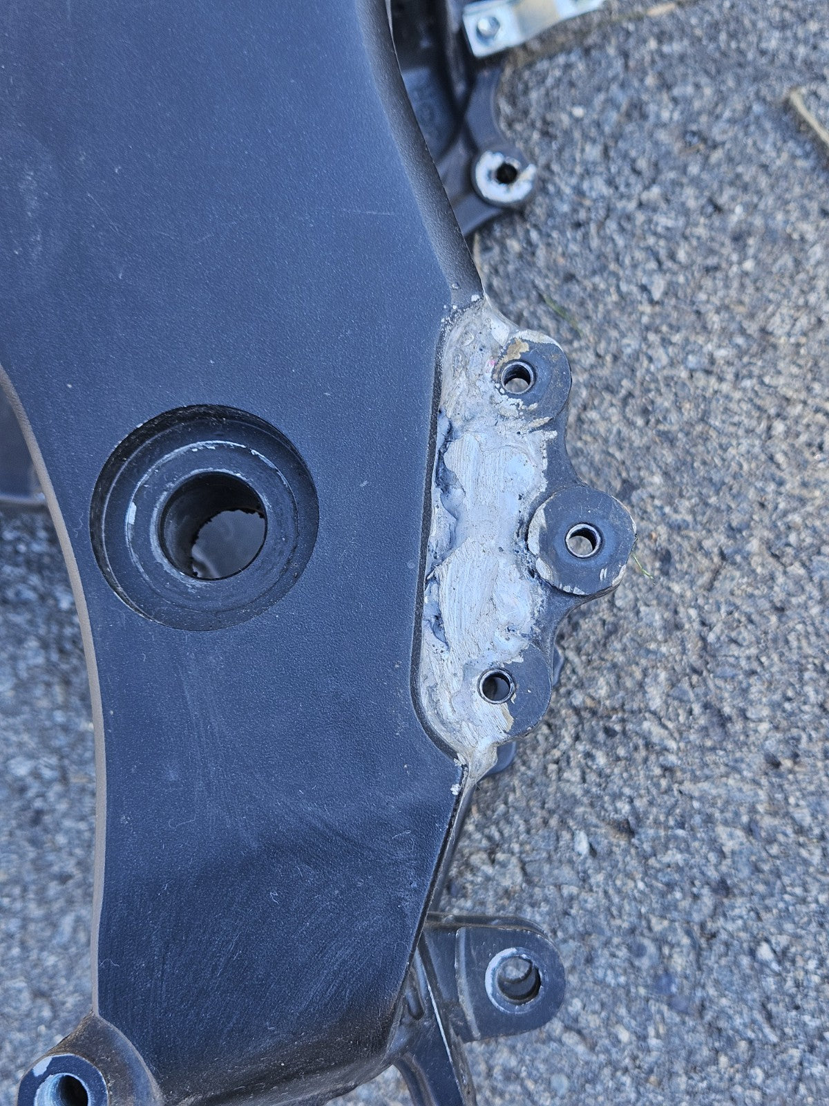 08-21 SUZUKI HAYABUSA OEM MAIN BODY FRAME CHASSIS (STRAIGHT)