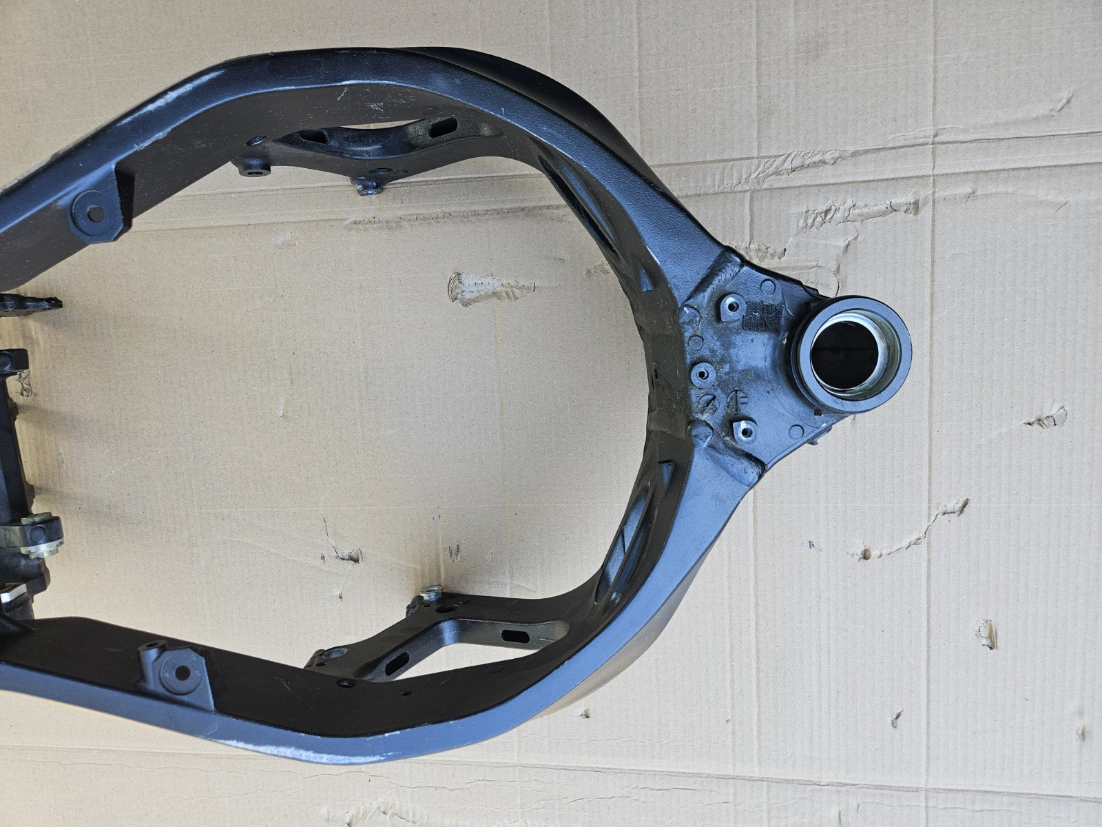 09-16 Suzuki GSXR 1000 Main Frame Chassis BOS