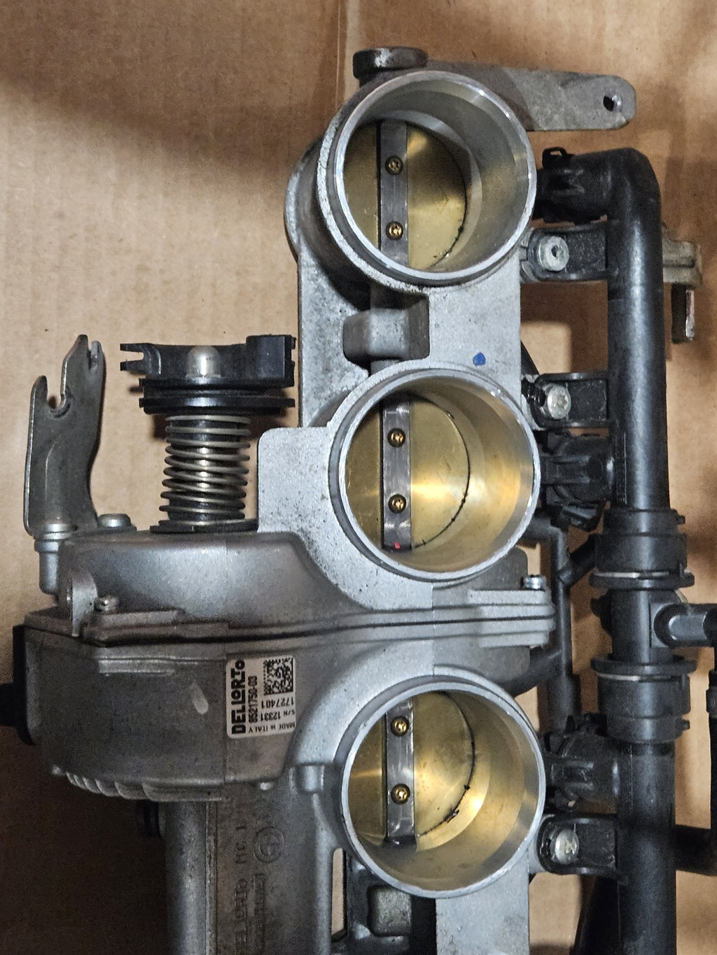 2013 09-14 BMW S1000RR OEM THROTTLE BODIES BODY FUEL INJECTORS CARBS OEM