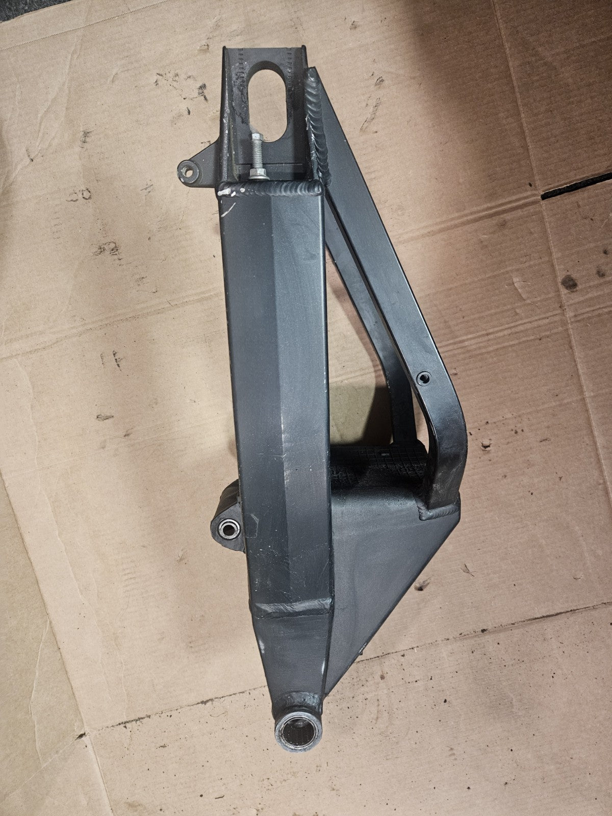 2009 08-20 Suzuki Hayabusa Rear Back Swingarm Shock Swing Arm Suspension OEM