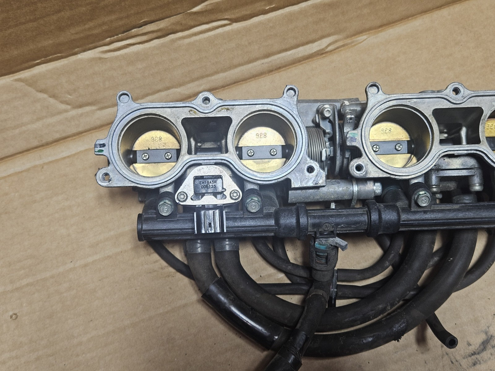 11-16 2011 OEM Honda Cb1000r Throttle Body 16401-mfn-l62