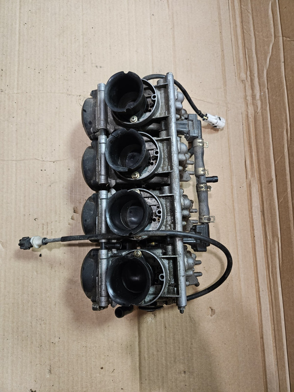 99 00 01 02 YAMAHA YZFR6 YZF R6 OEM carburetor carbs throttle bodies