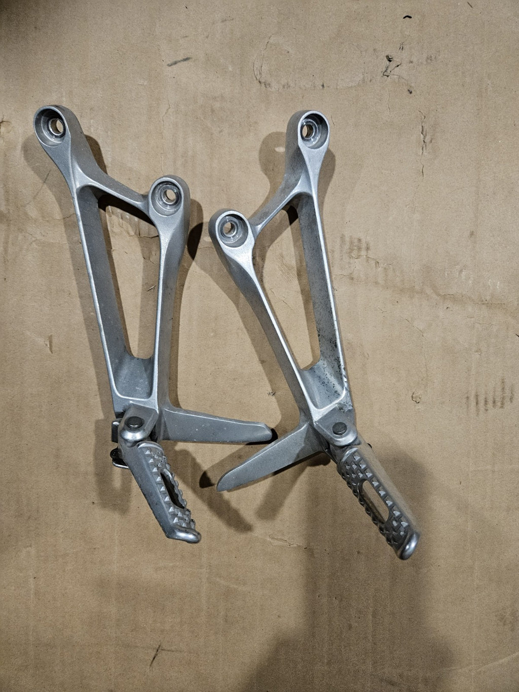 Honda CB1000R  2008–2017 OEM Rear Passenger Foot Pegs Set Left Right GENUINE