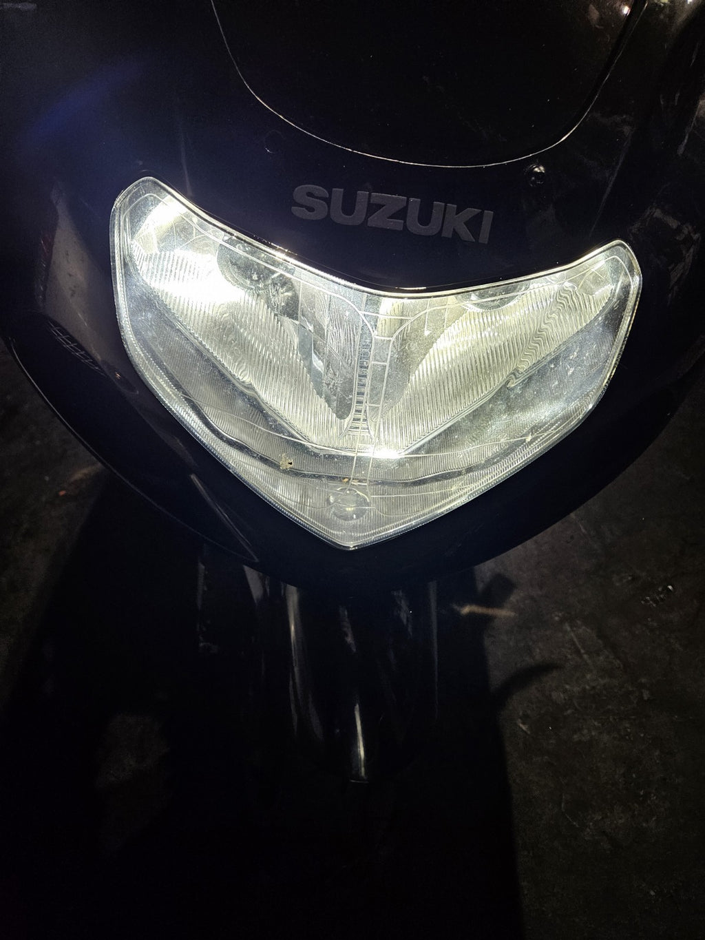 2001 - 2003 GSXR 600 2000 -2003 GSXR 750 HEAD LIGHT HEADLIGHT