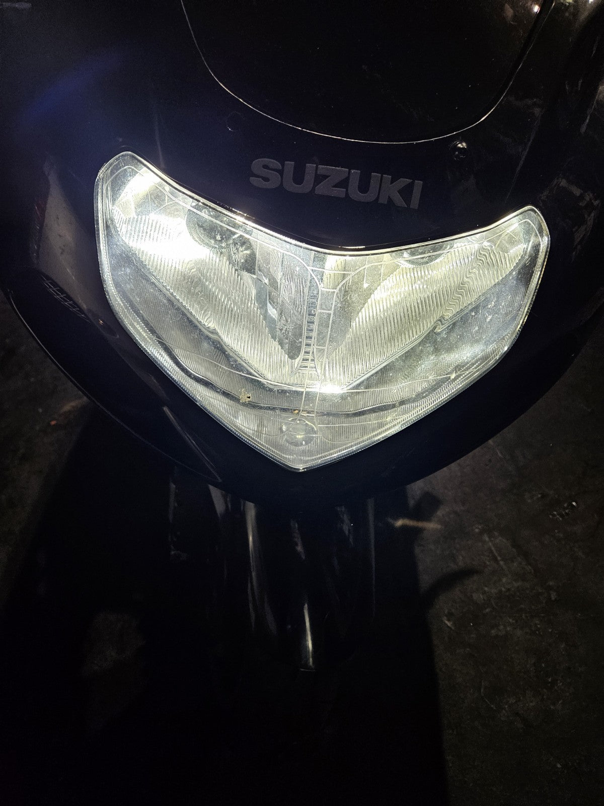 2001 - 2003 GSXR 600 2000 -2003 GSXR 750 HEAD LIGHT HEADLIGHT