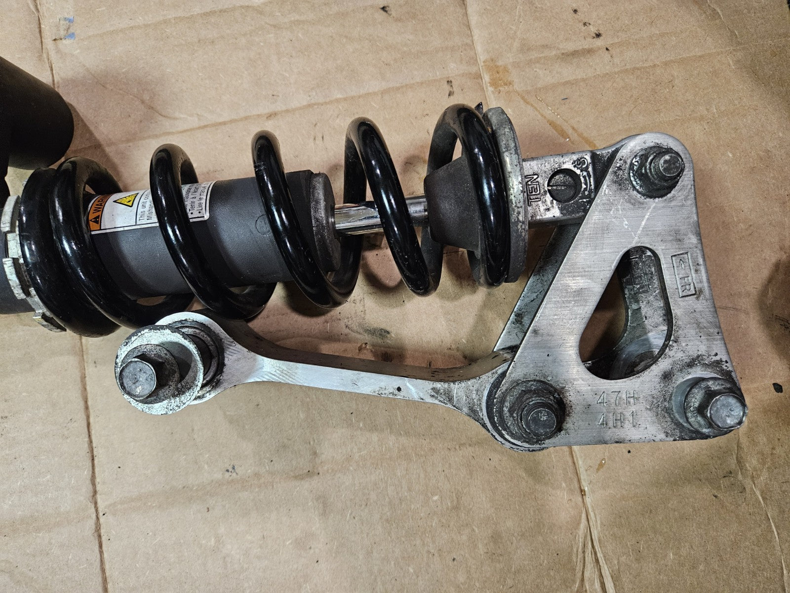 12 13 14 15 16 SUZUKI GSXR 1000 REAR SHOCK ABSORBER SUSPENSION DOG LINKAGE