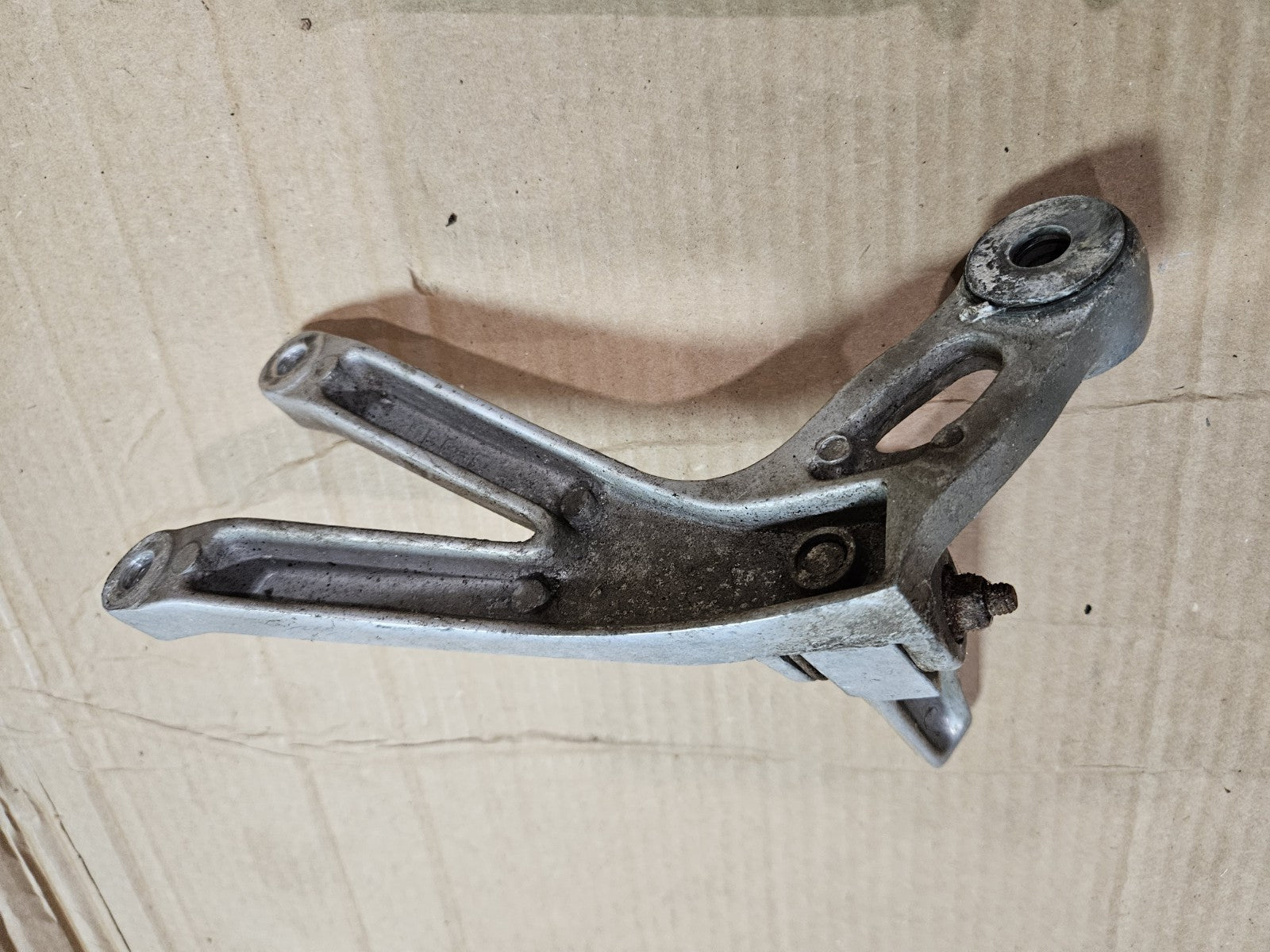 2002 Yamaha YZFR6 R6 600 Passenger Rearset Rear Foot Peg 2001 1999 2000