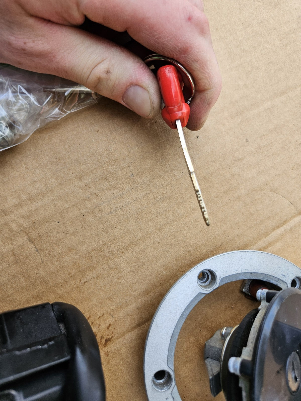 07-15 2015 SUZUKI GSXR 1000 OEM IGNITION LOCK KEY SET W/ GAS CAP AND LOCK