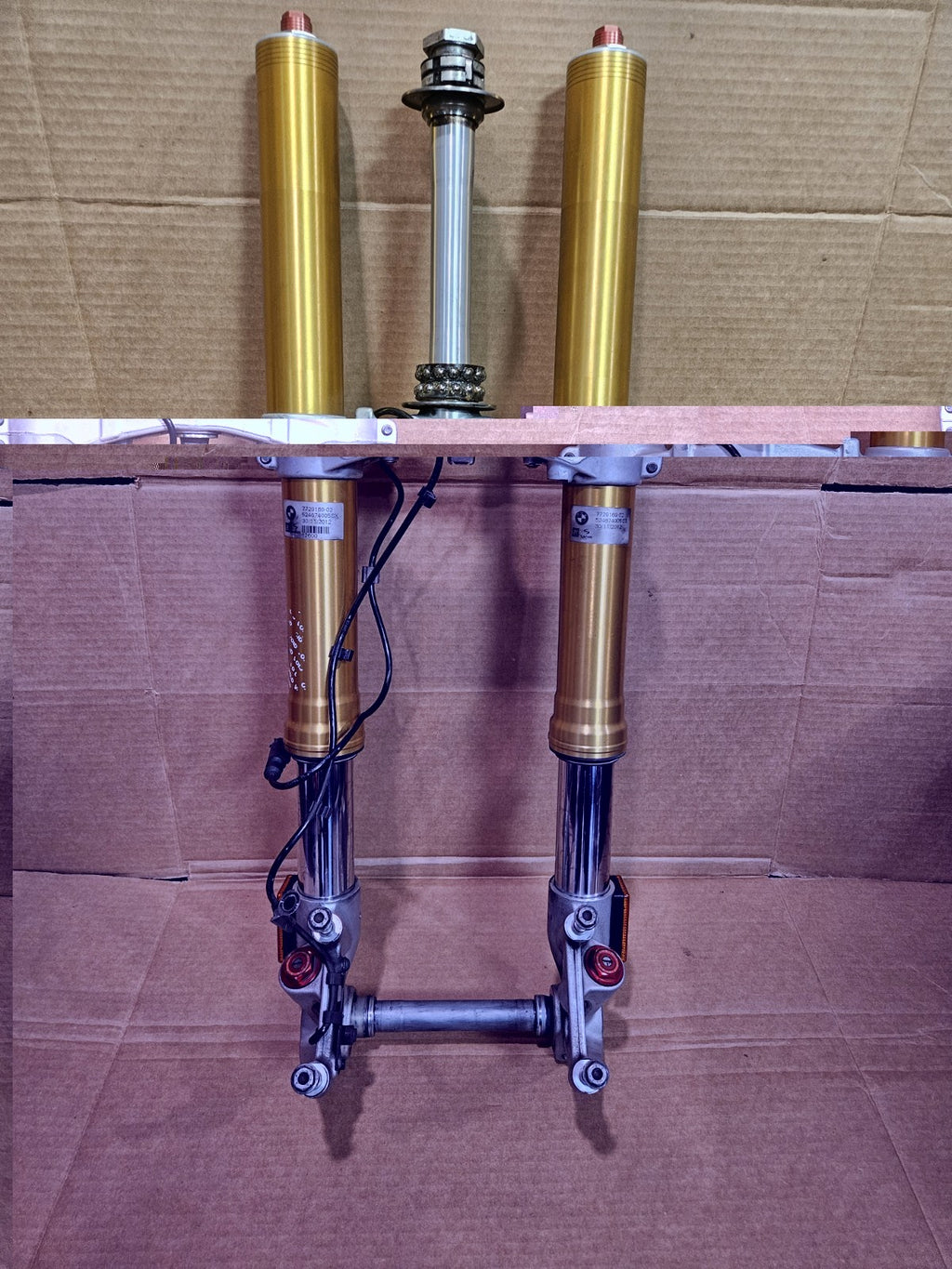 2013 10-14 BMW S1000RR Front Fork Suspension Damper Lower Triple Tree Assembly