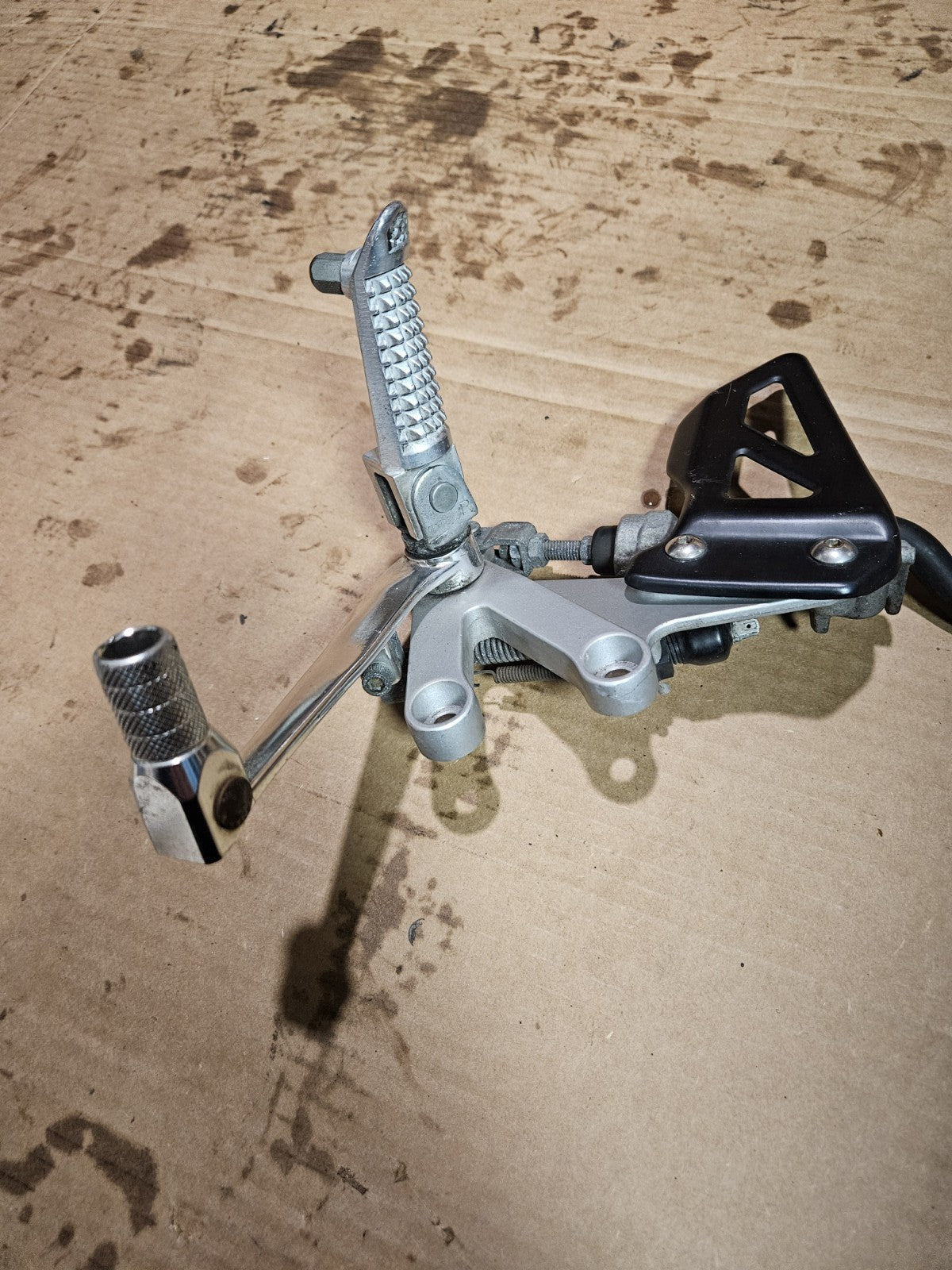 01-03 Suzuki GSXR600 GSXR750 K1-K3 Genuine OEM Right Rearset Footpeg Brake Pedal