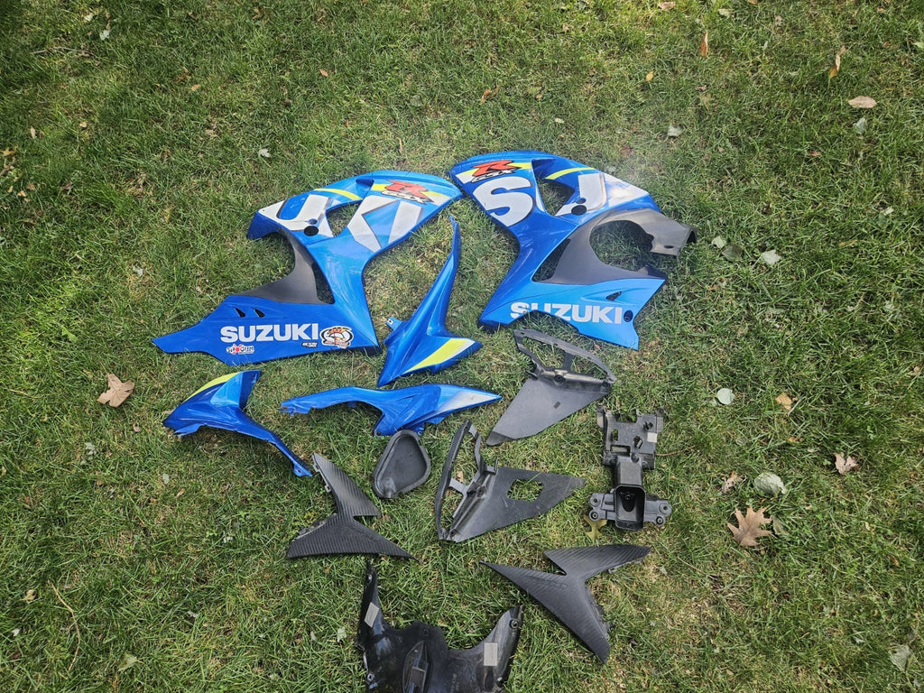 OEM Fairing Plastic SUZUKI GSXR 1000 2009-2016 OEM LOT ASSORTED. SEE DESCRIPTION