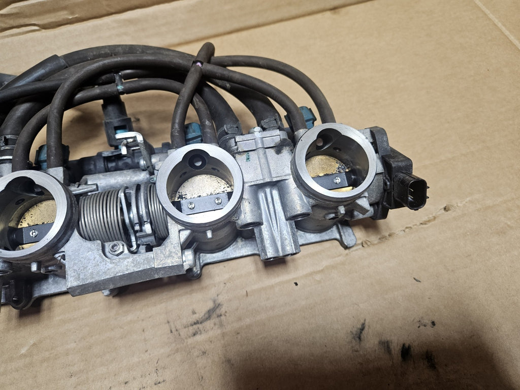 11-16 2011 OEM Honda Cb1000r Throttle Body 16401-mfn-l62