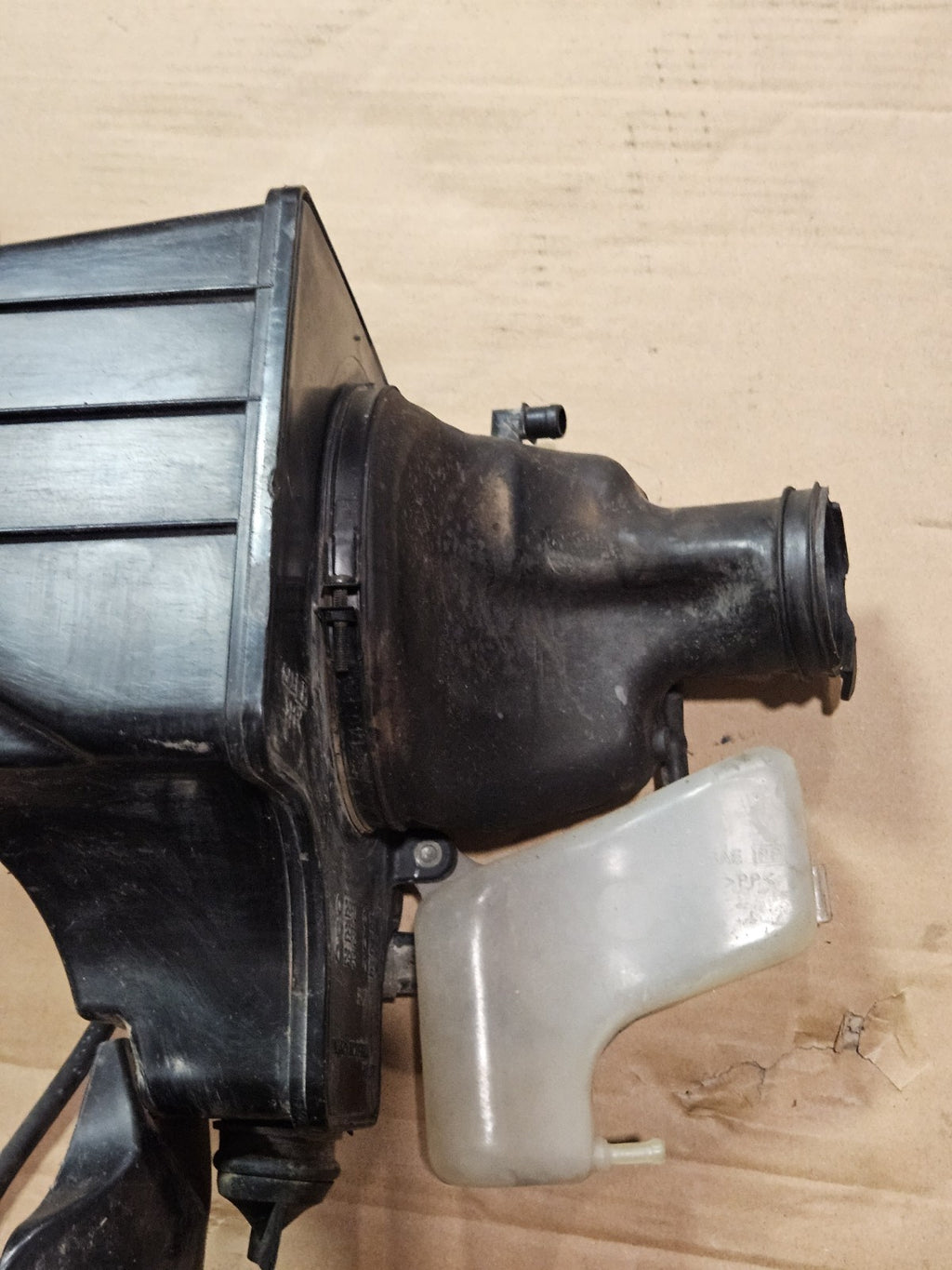 GENUINE OEM 2005 SUZUKI DRZ400S AIRBOX AIR BOX FILTER CHAMBER CLEANER HOUSING OE