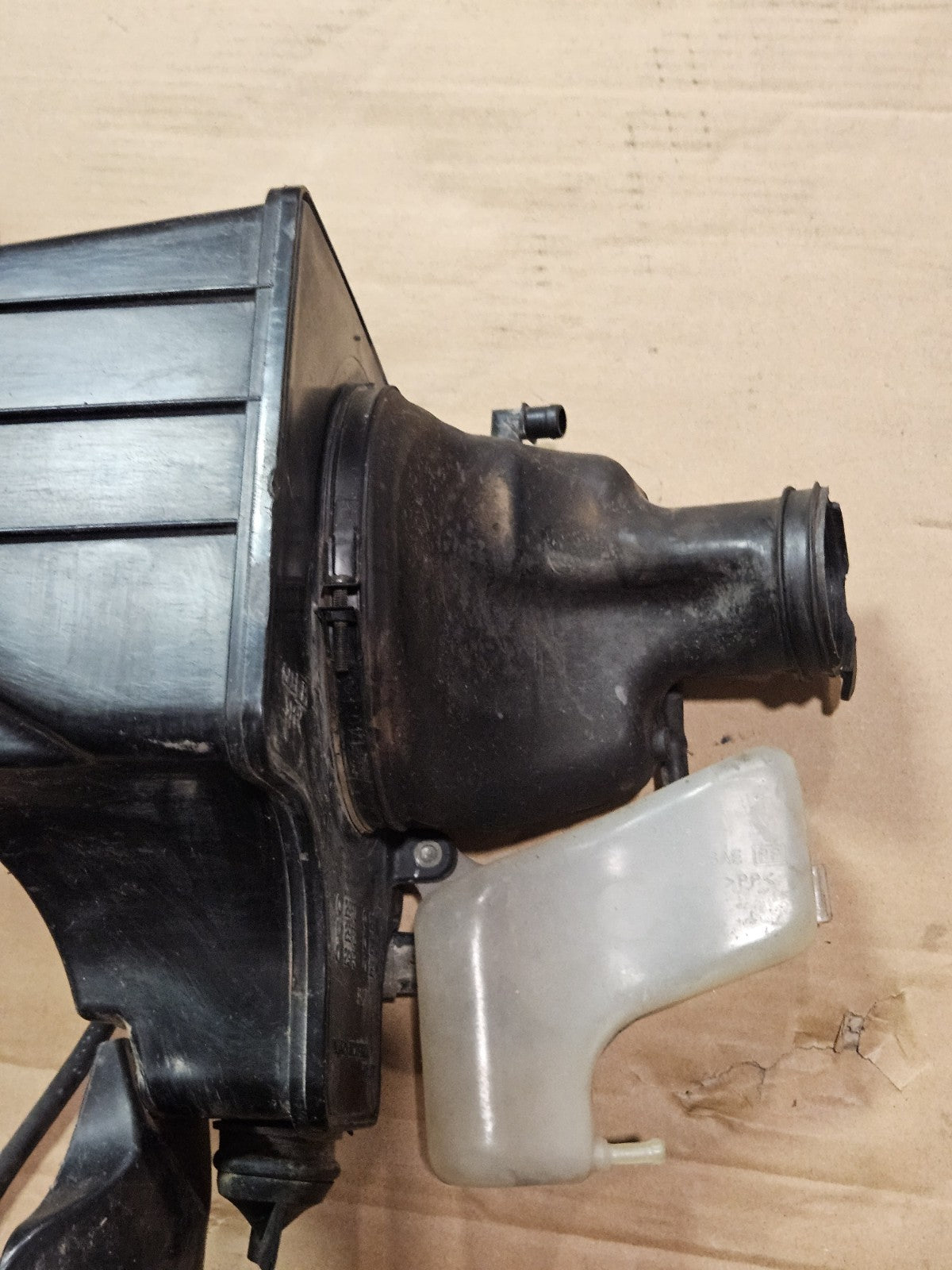 GENUINE OEM 2005 SUZUKI DRZ400S AIRBOX AIR BOX FILTER CHAMBER CLEANER HOUSING OE