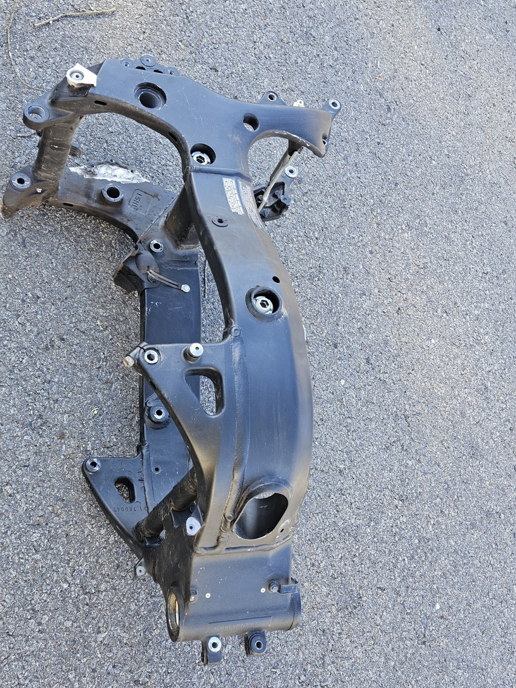 08-21 SUZUKI HAYABUSA OEM MAIN BODY FRAME CHASSIS (STRAIGHT)