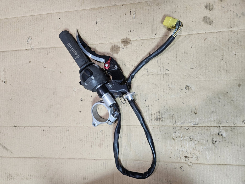 2003 Suzuki GSXR750 LEFT CLIP ON HANDLEBAR W SWITCHES 37400-40F80 56151-35F01