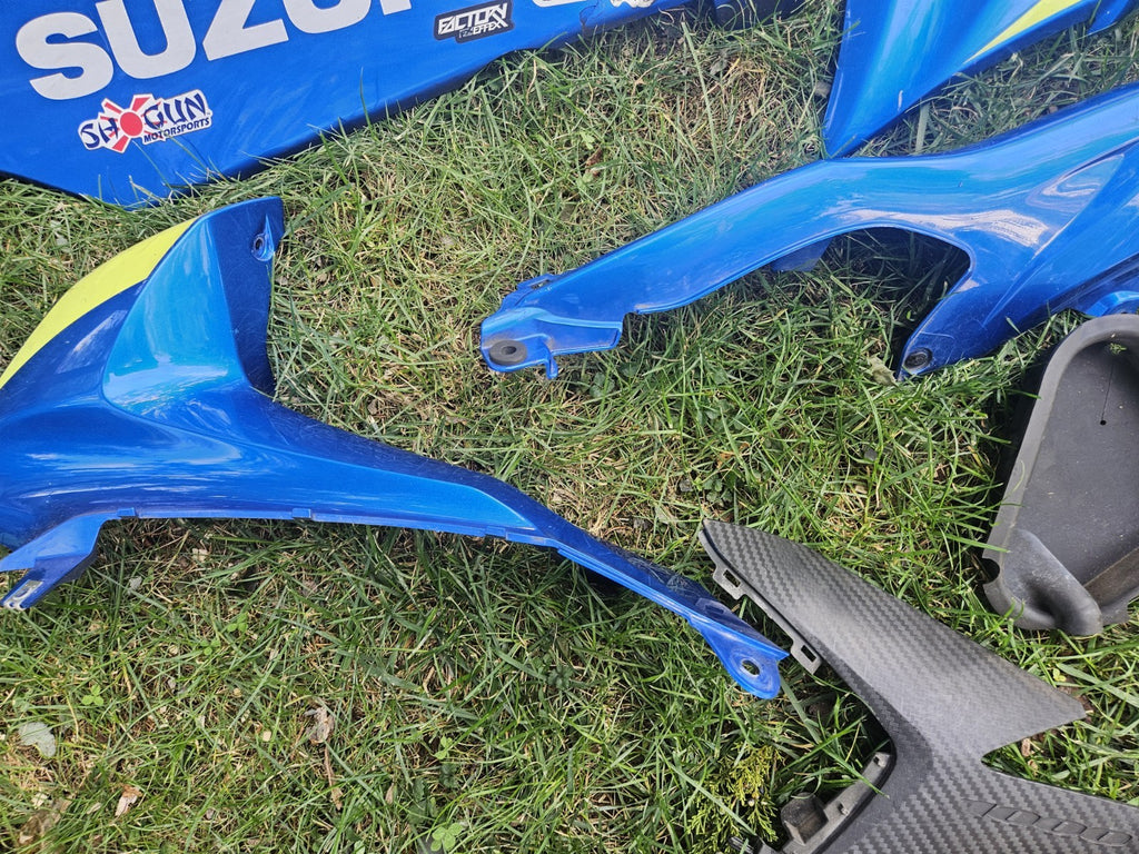 OEM Fairing Plastic SUZUKI GSXR 1000 2009-2016 OEM LOT ASSORTED. SEE DESCRIPTION