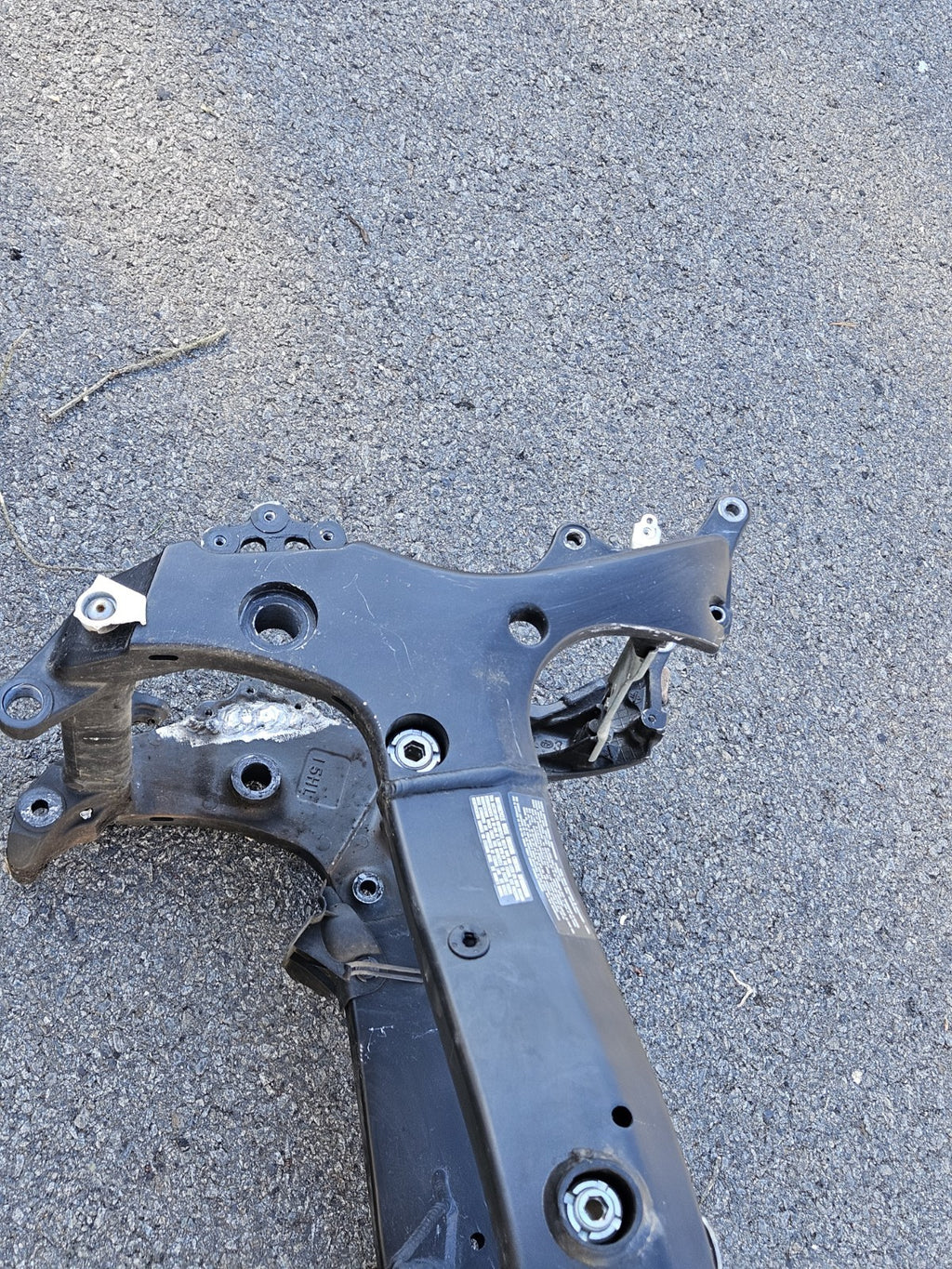 08-21 SUZUKI HAYABUSA OEM MAIN BODY FRAME CHASSIS (STRAIGHT)