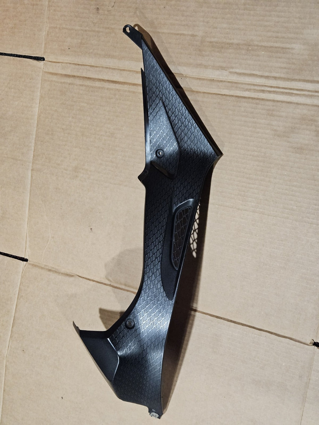 10 11 12 13 14 2013 BMW S1000RR OEM LEFT RIGHT GAS TANK SIDE OEM FAIRING COVER