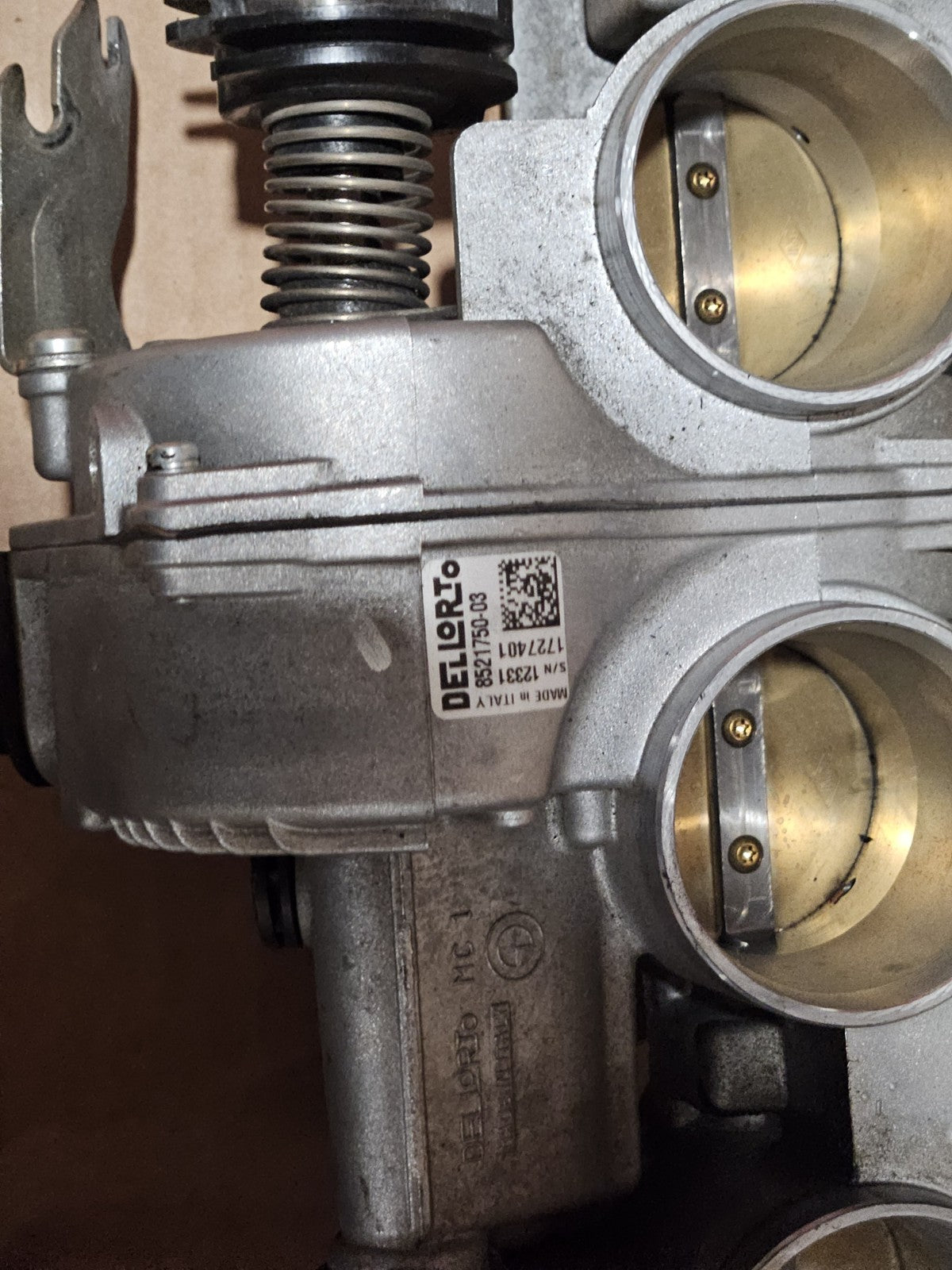 2013 09-14 BMW S1000RR OEM THROTTLE BODIES BODY FUEL INJECTORS CARBS OEM