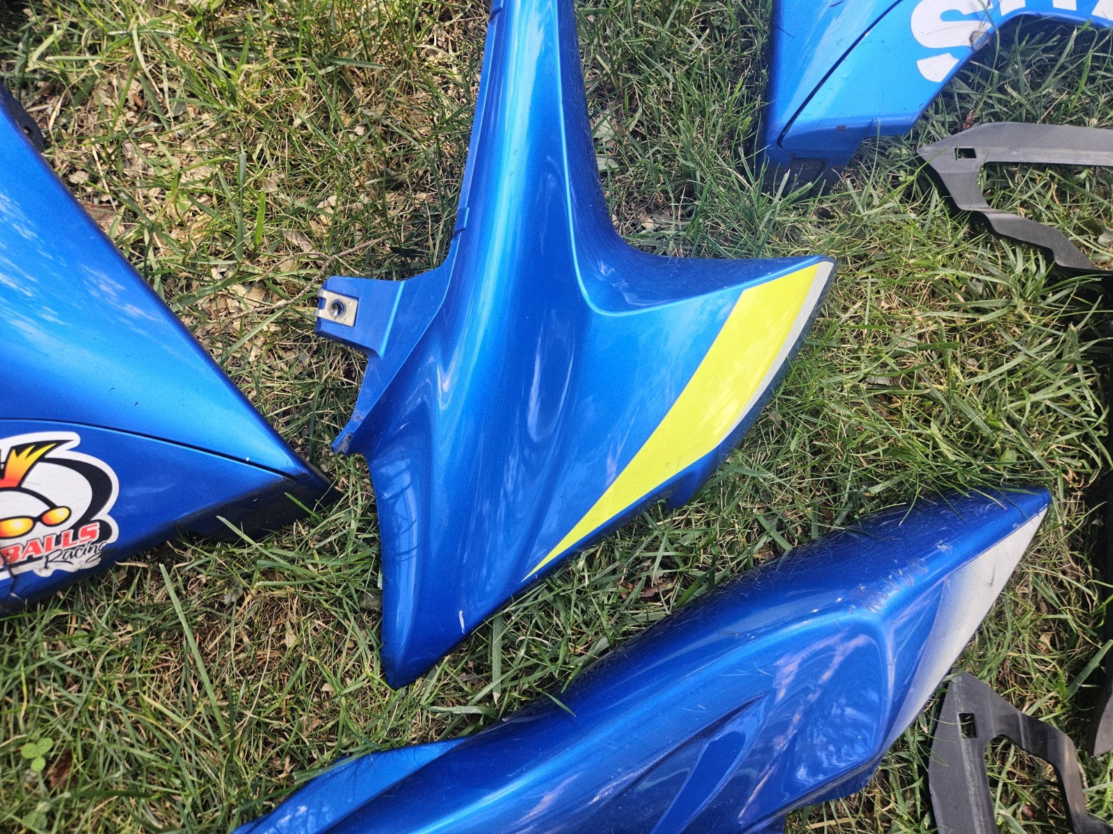 OEM Fairing Plastic SUZUKI GSXR 1000 2009-2016 OEM LOT ASSORTED. SEE DESCRIPTION